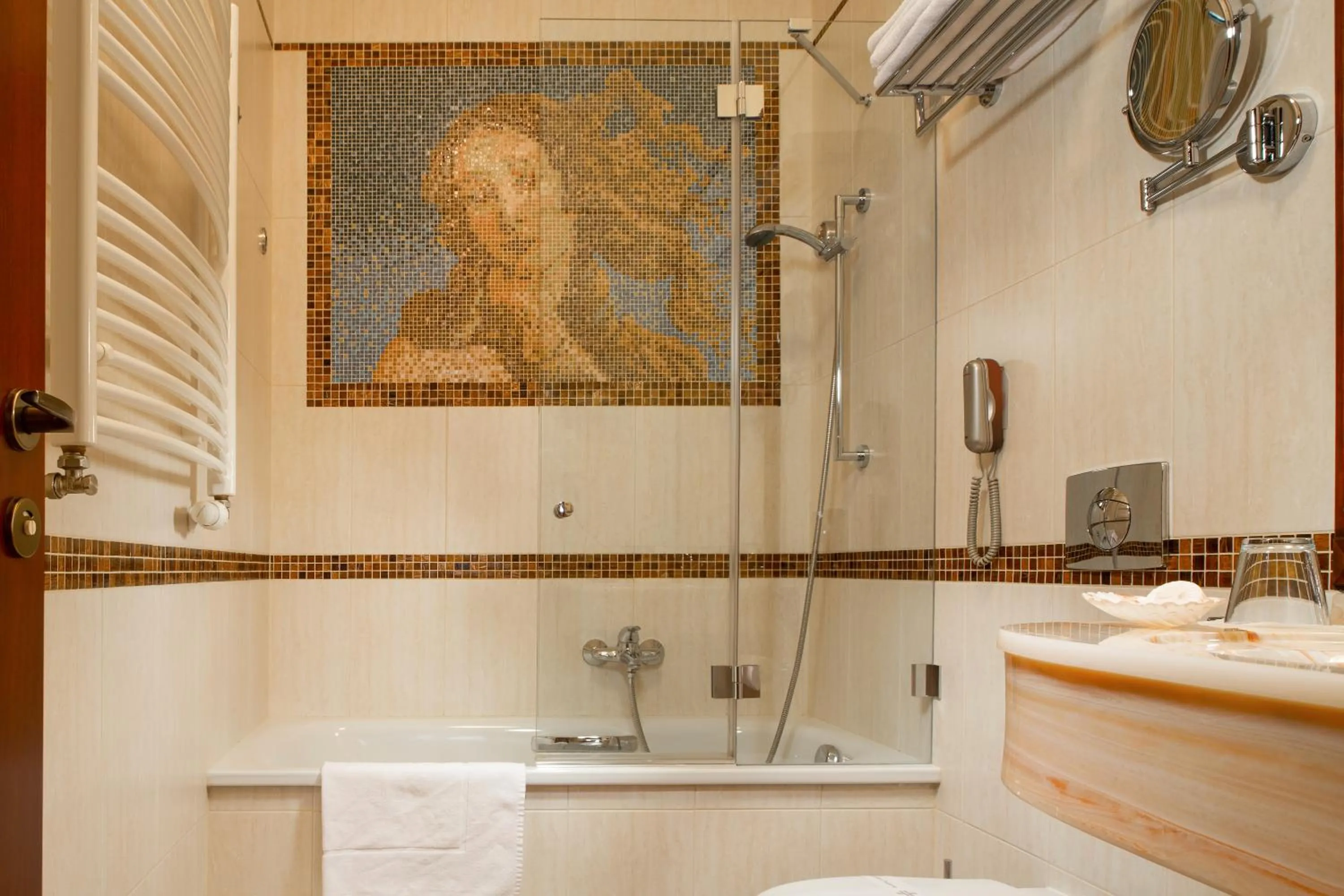 Bathroom in Aqua Marina