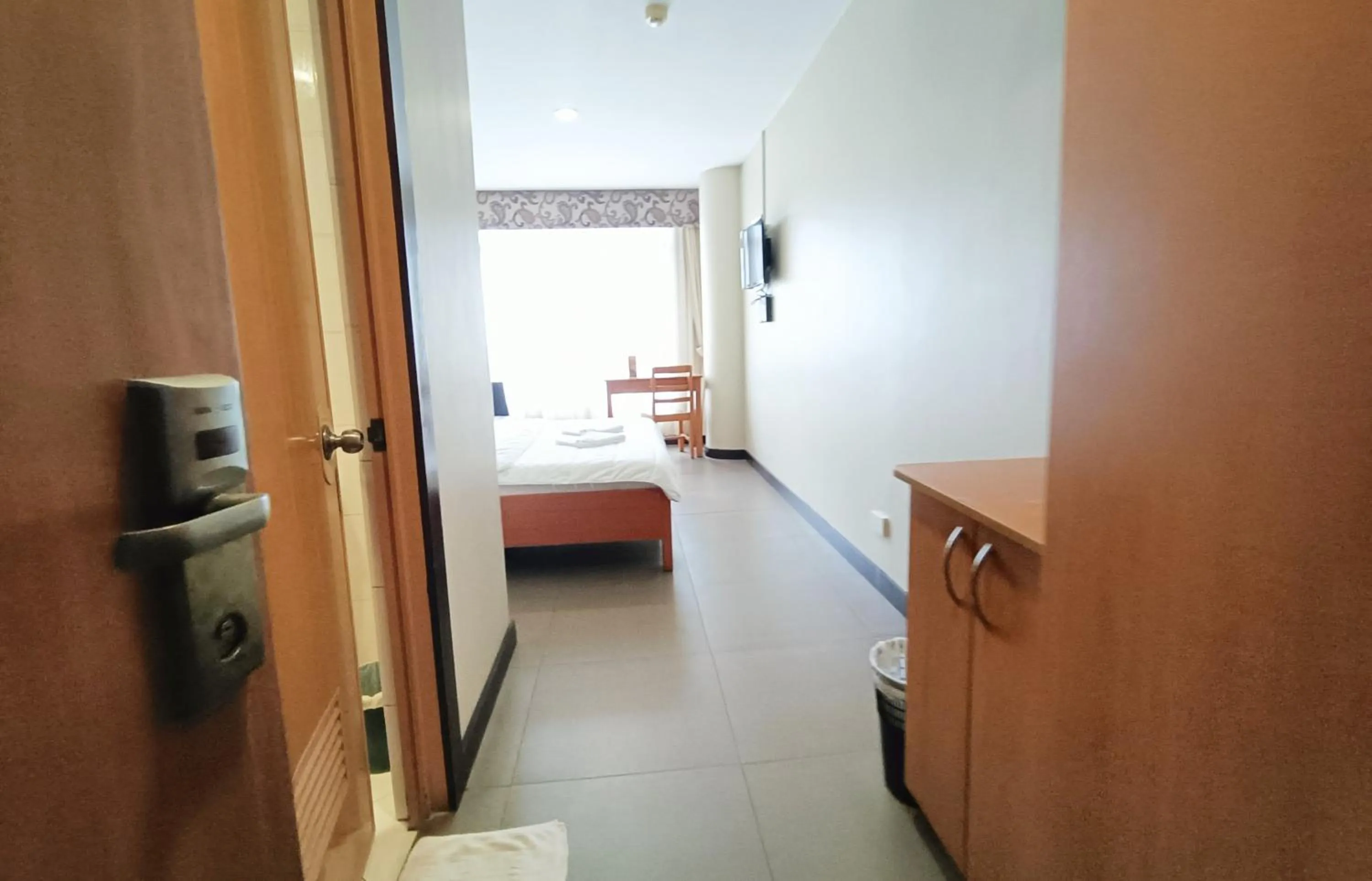 Bed in Fuente Oro Business Suites Cebu