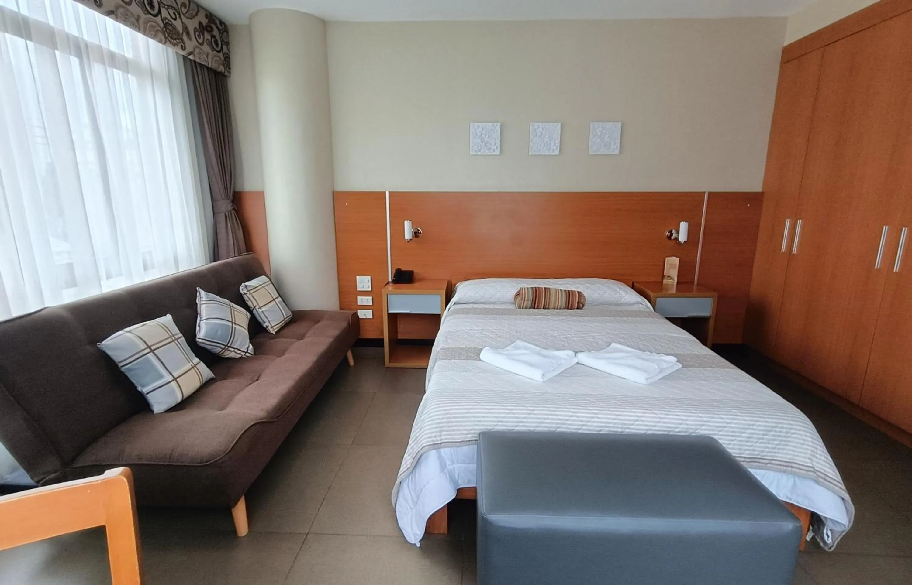 Bed in Fuente Oro Business Suites Cebu