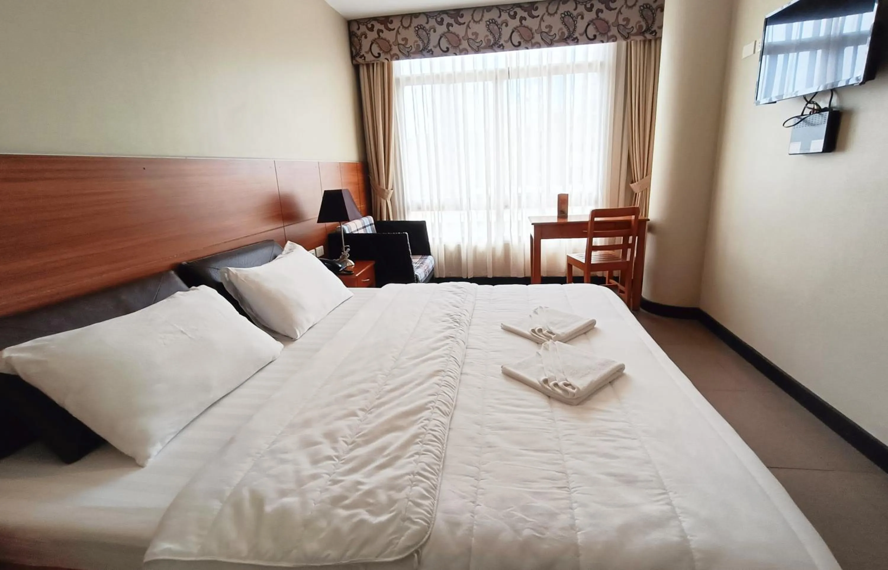 Bed in Fuente Oro Business Suites Cebu