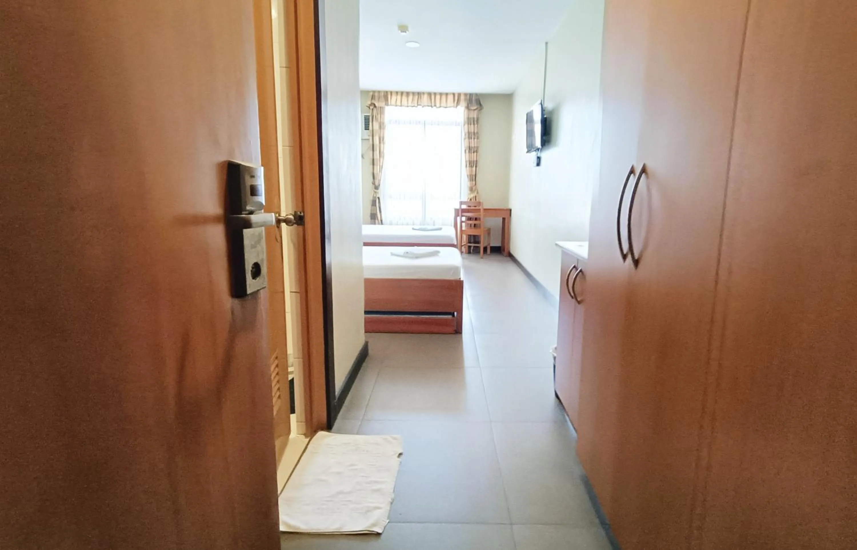 Bed in Fuente Oro Business Suites Cebu