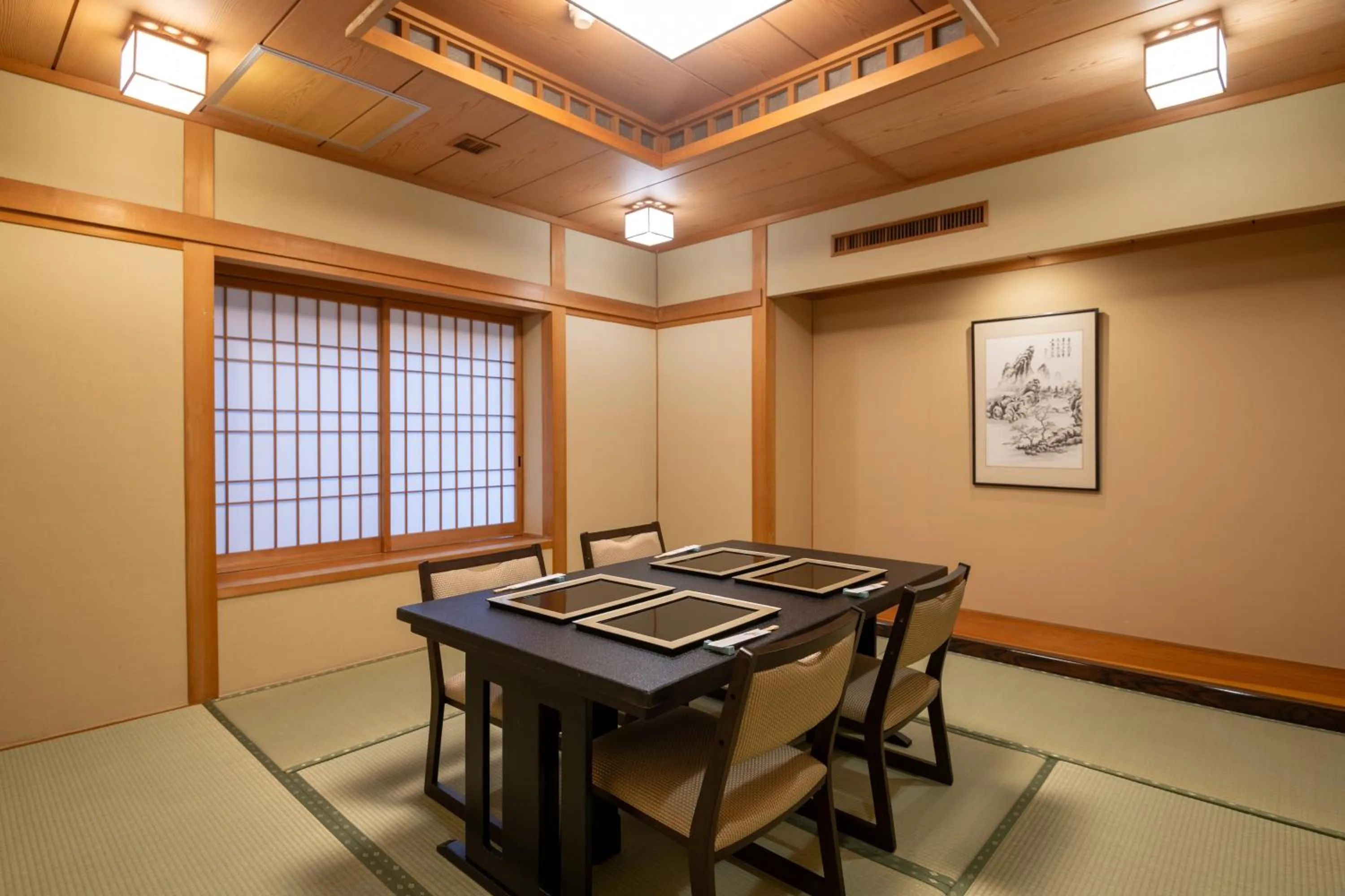 Restaurant/places to eat in Kirishima Kokusai Hotel