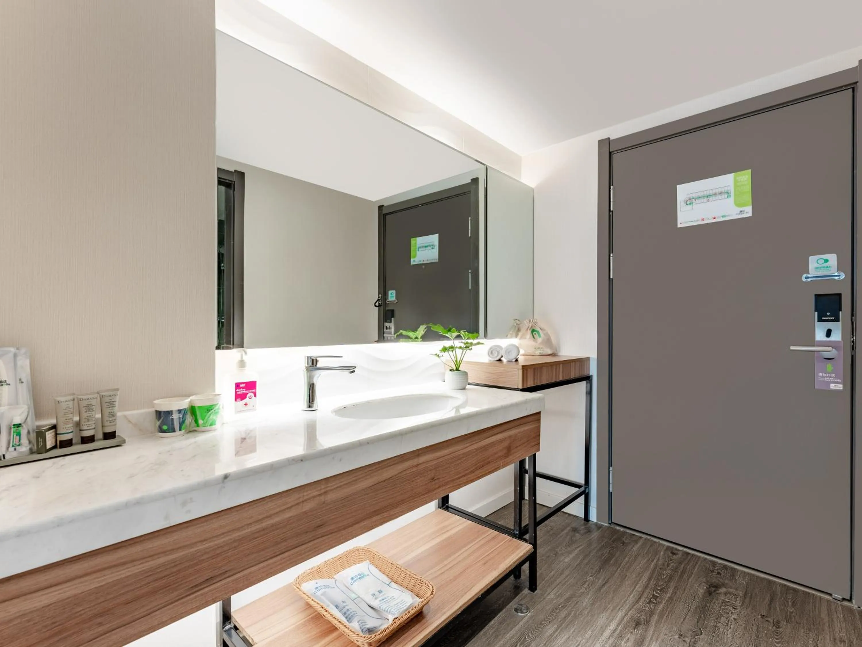 Photo of the whole room in Campanile Hotel Xi'an Dayan Pagoda Datang Night City Hotel