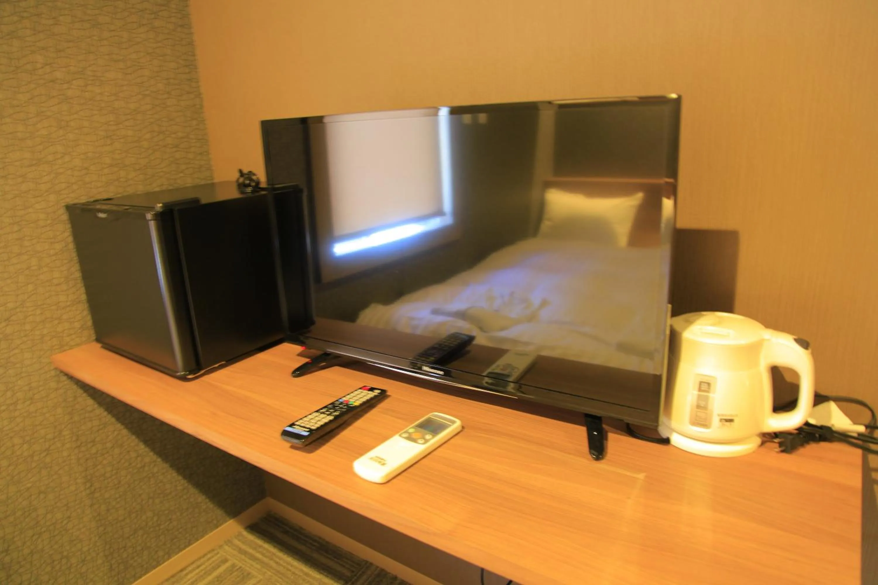 TV and multimedia in Ryuka Hotel Naha