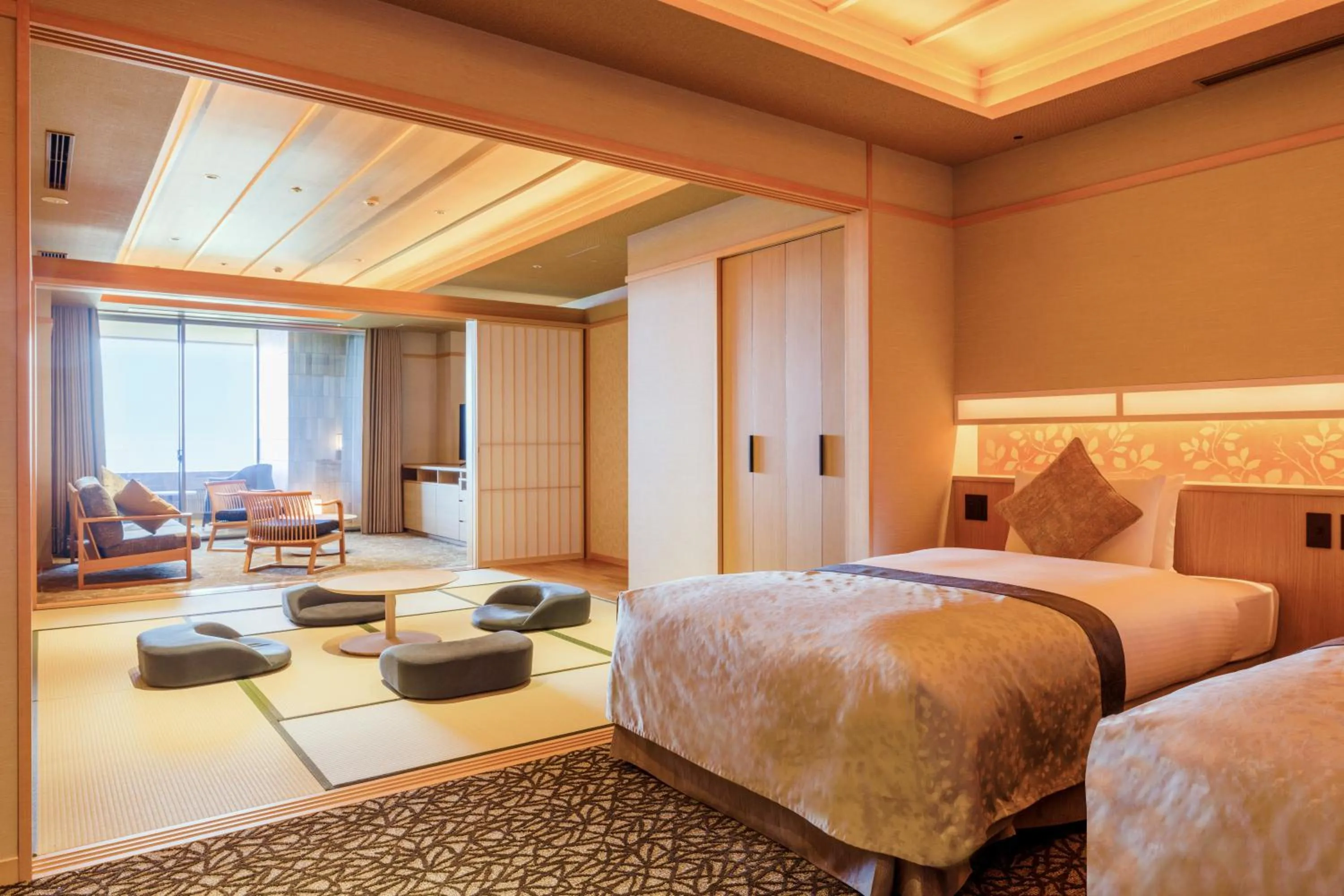 Photo of the whole room, Bed in KAMENOI HOTEL Izukogen