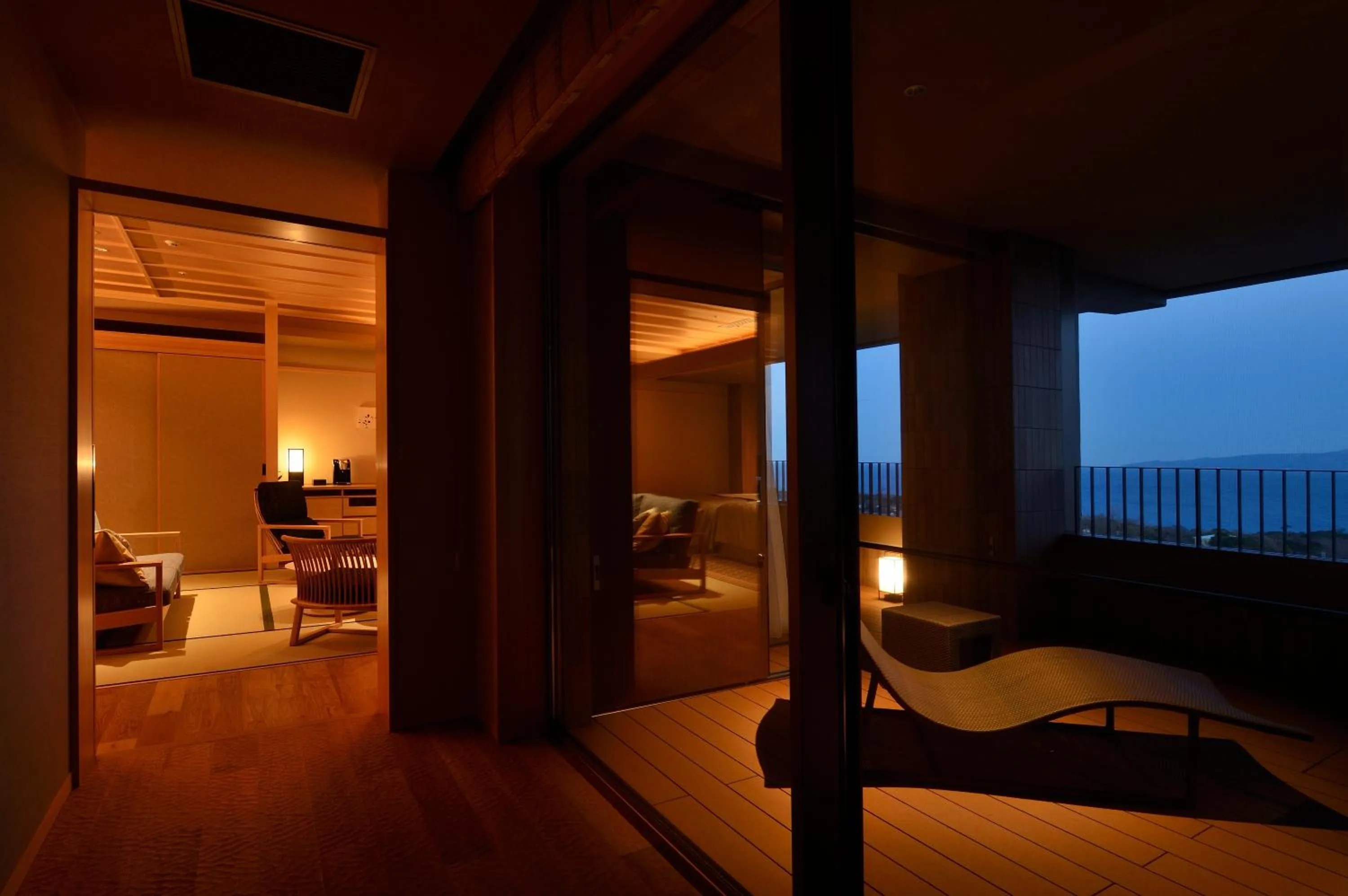 Photo of the whole room, Bed in KAMENOI HOTEL Izukogen