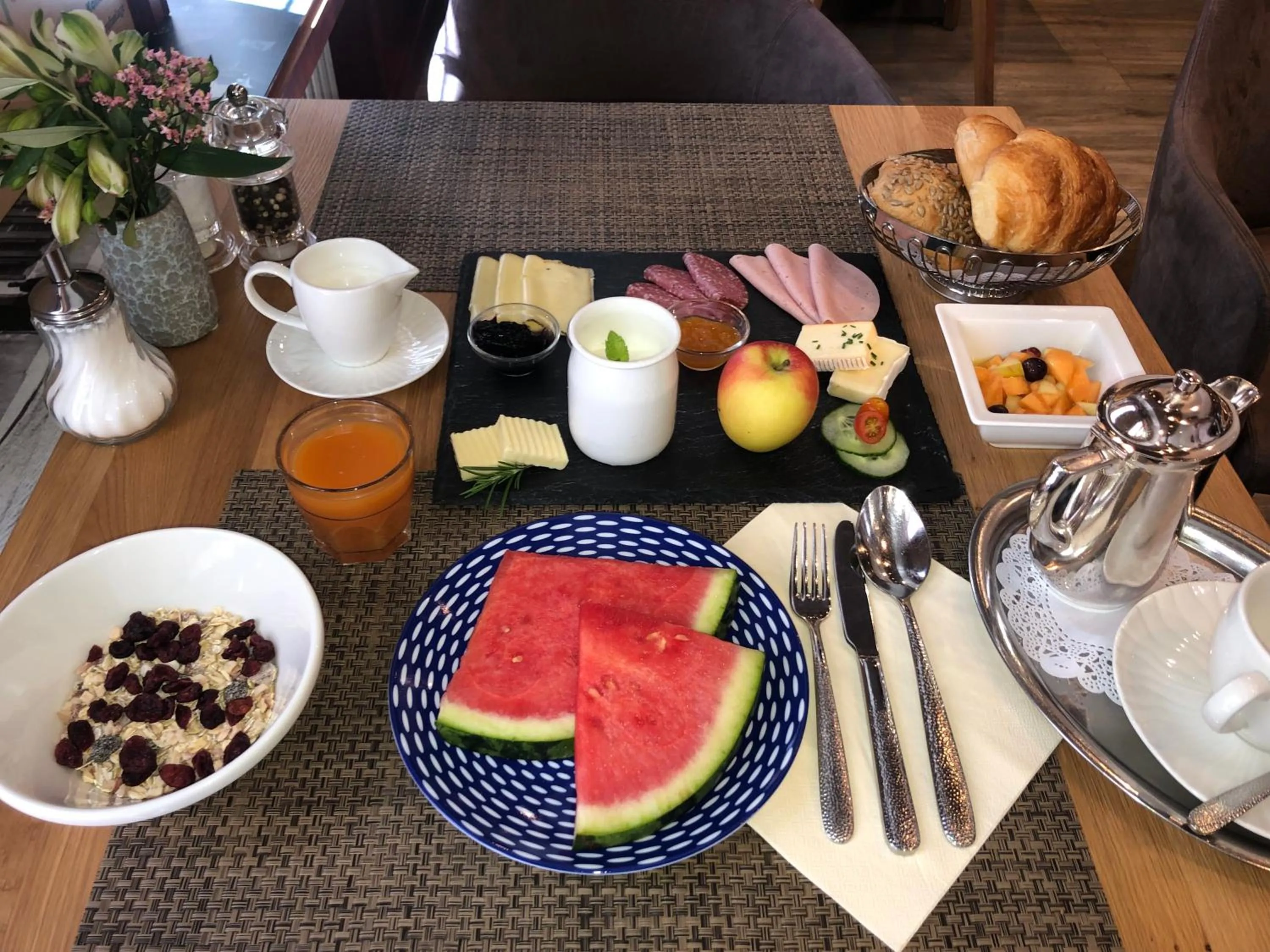 Breakfast in Bayerischer Hof