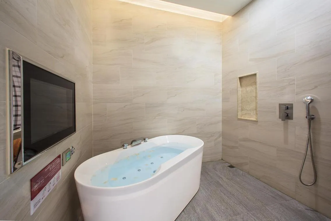 Bathroom in Norwegian Forest Leisure Motel