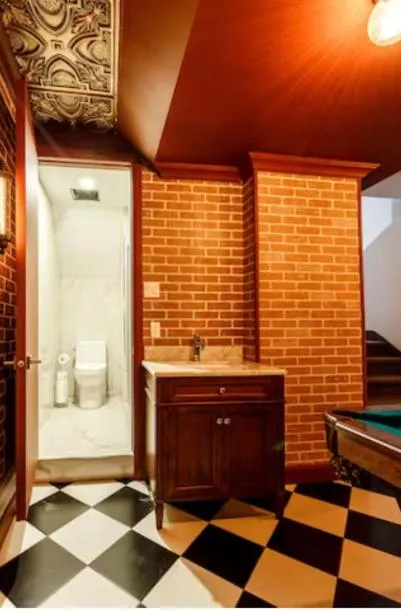 Bathroom in Parc Avenue Residences Mile End