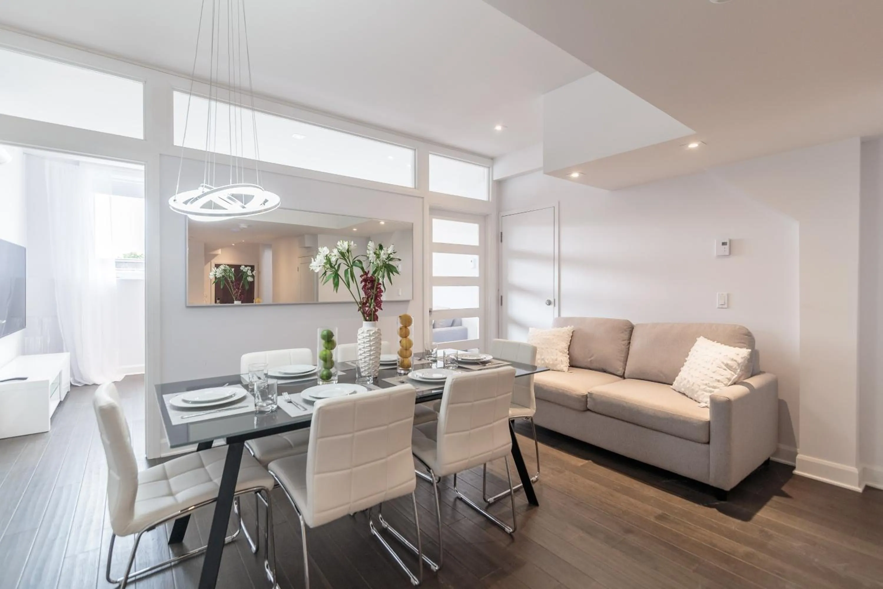 Seating area in Parc Avenue Residences Mile End