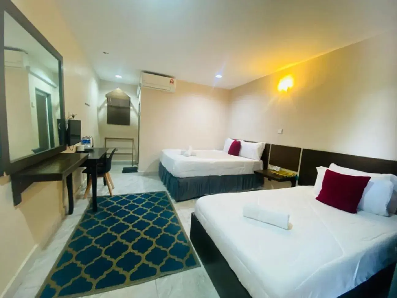 Standard Triple Room in Motel Seri Mutiara Standard Triple Room in Motel Seri Mutiara