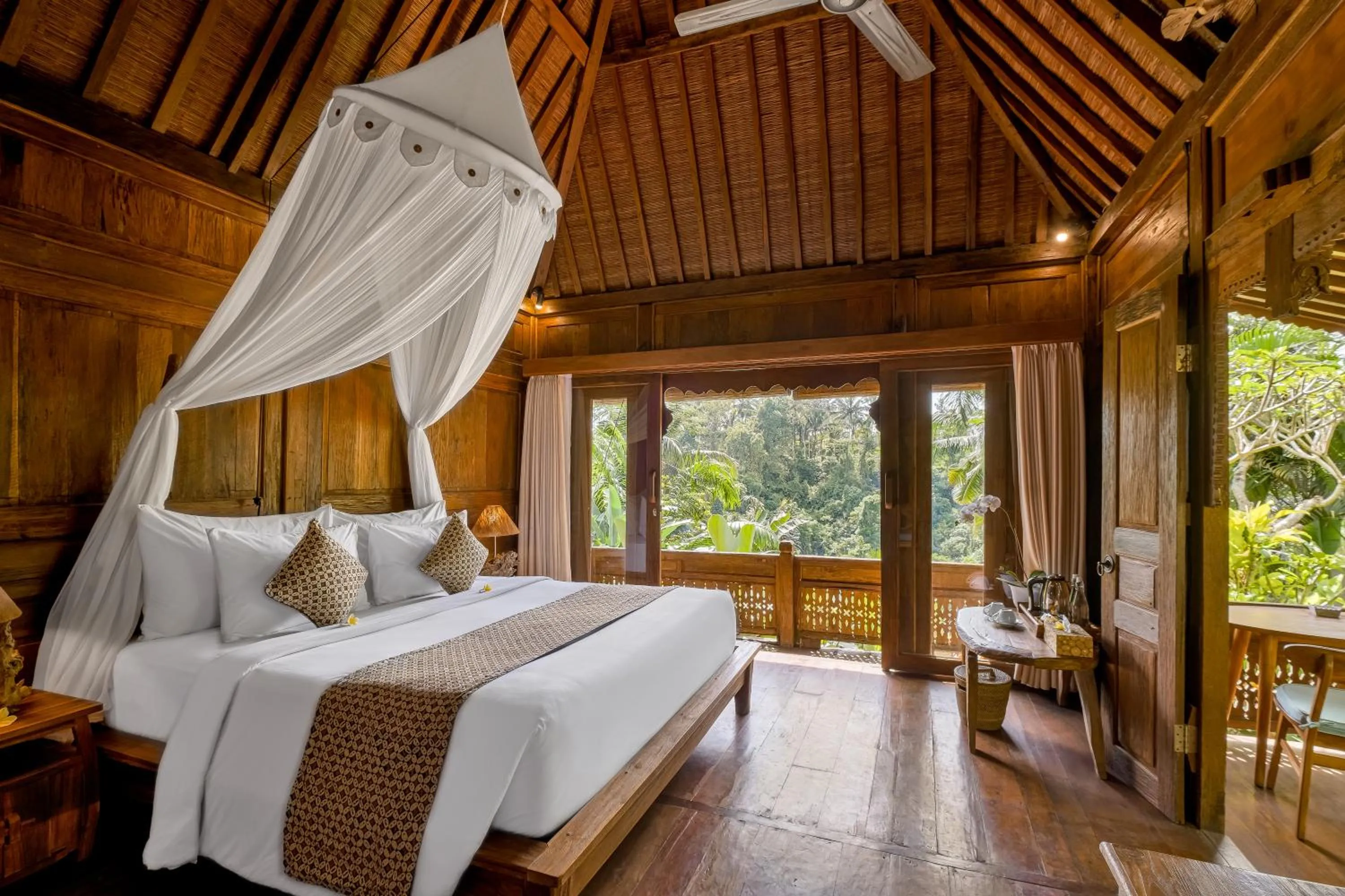 Bed in Mandana Ubud Villa