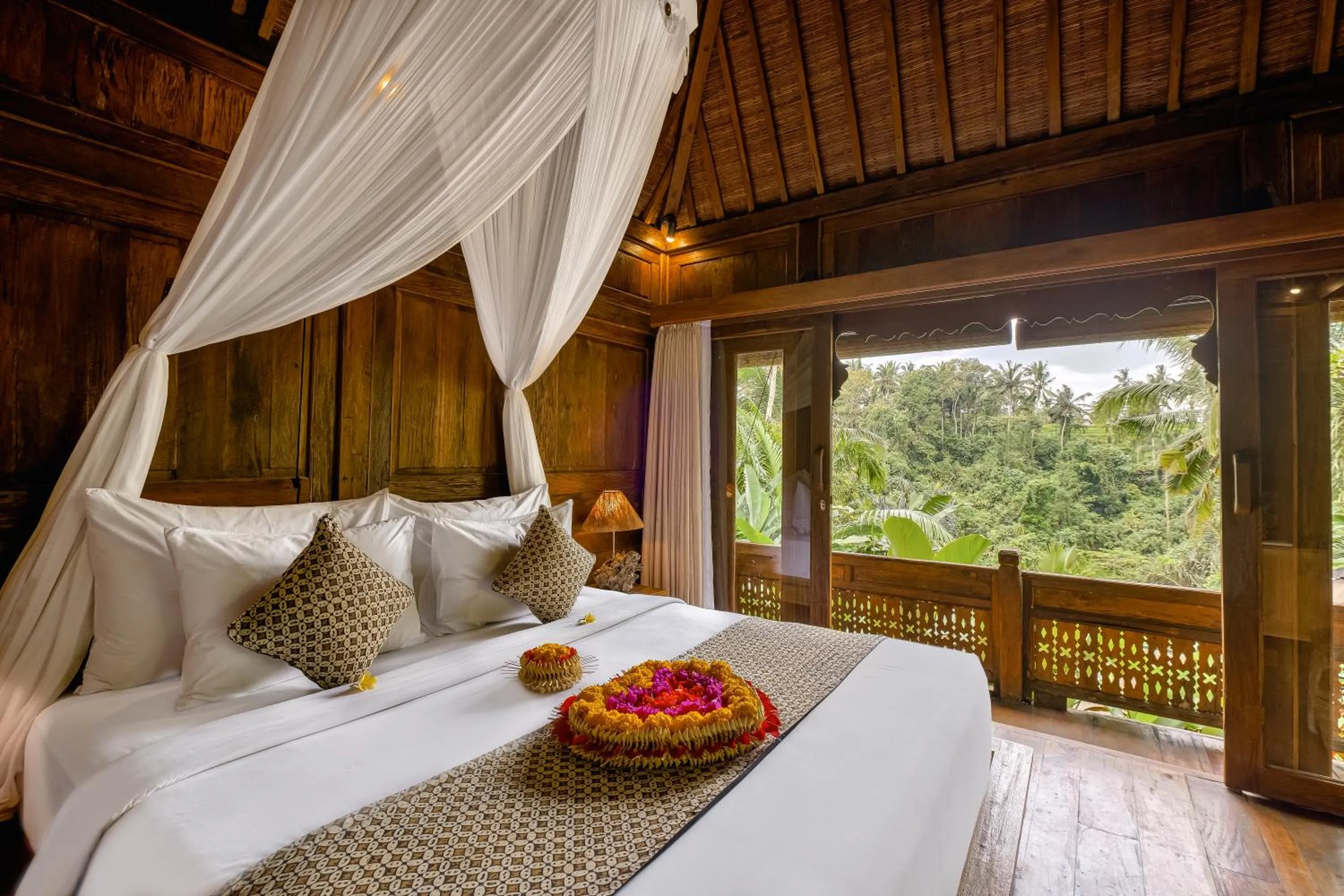 Bed in Mandana Ubud Villa
