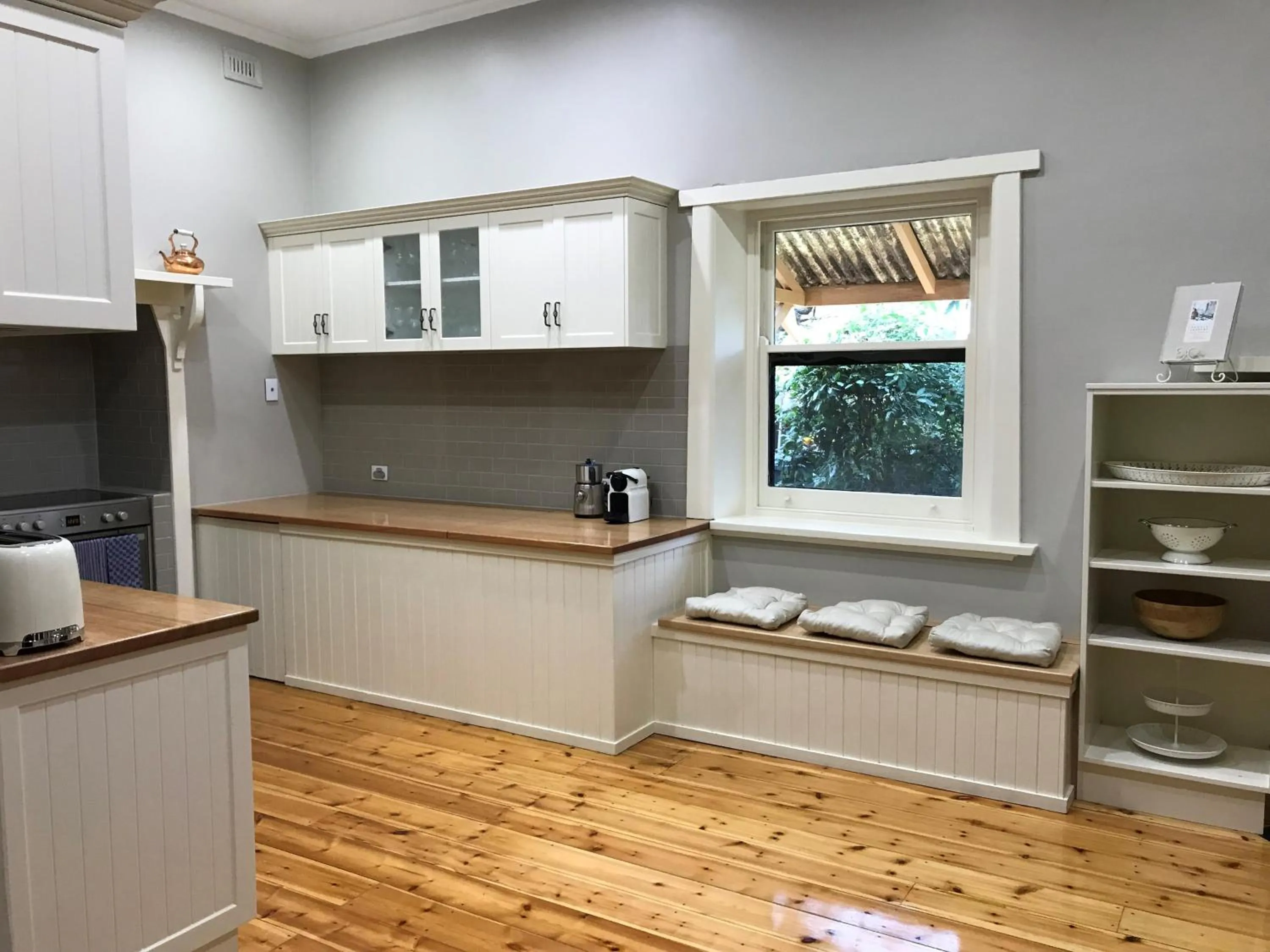 Kitchen or kitchenette in Ambrosia Holiday Home