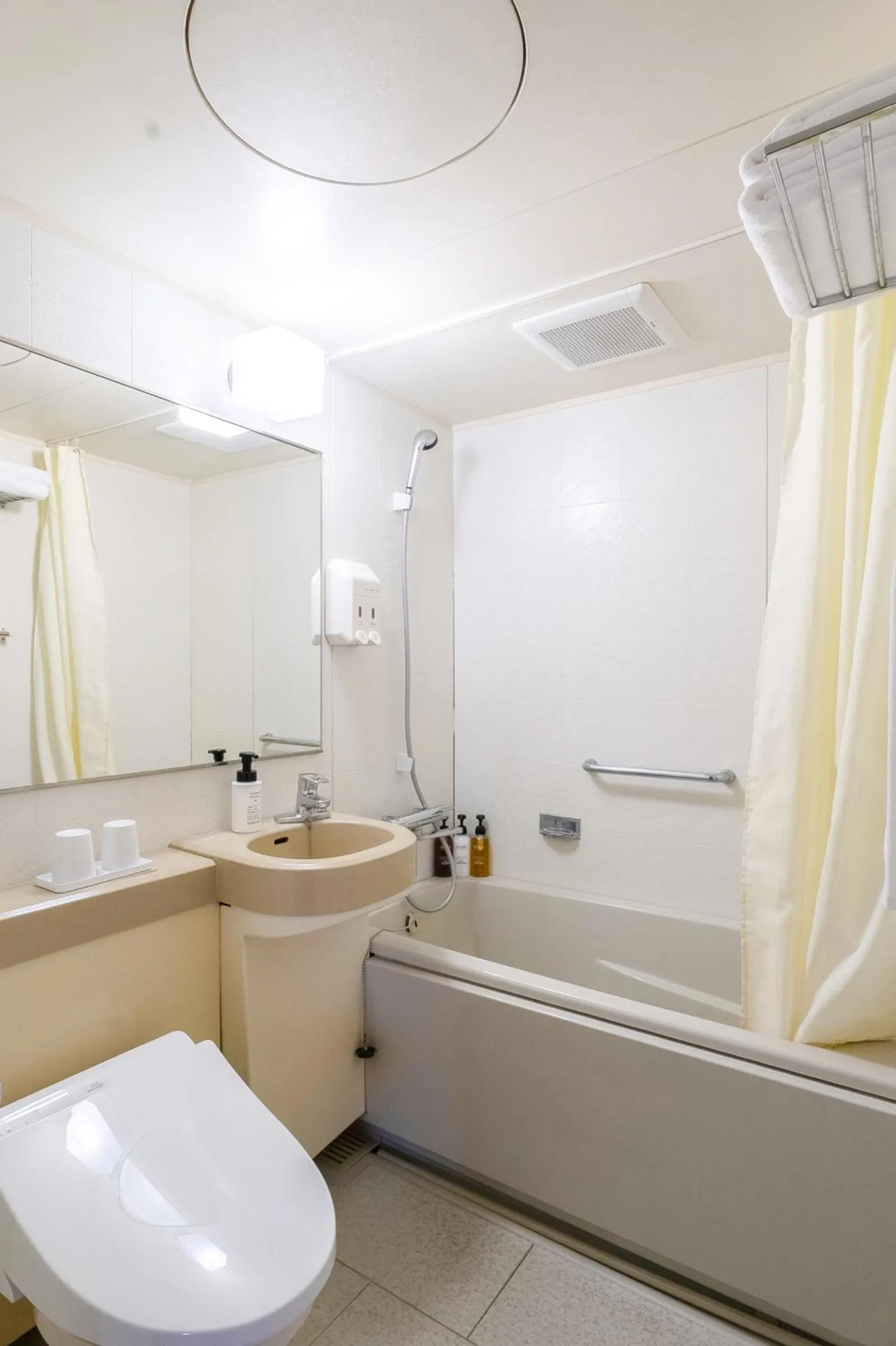 Bathroom in Smile Hotel Miyakojima