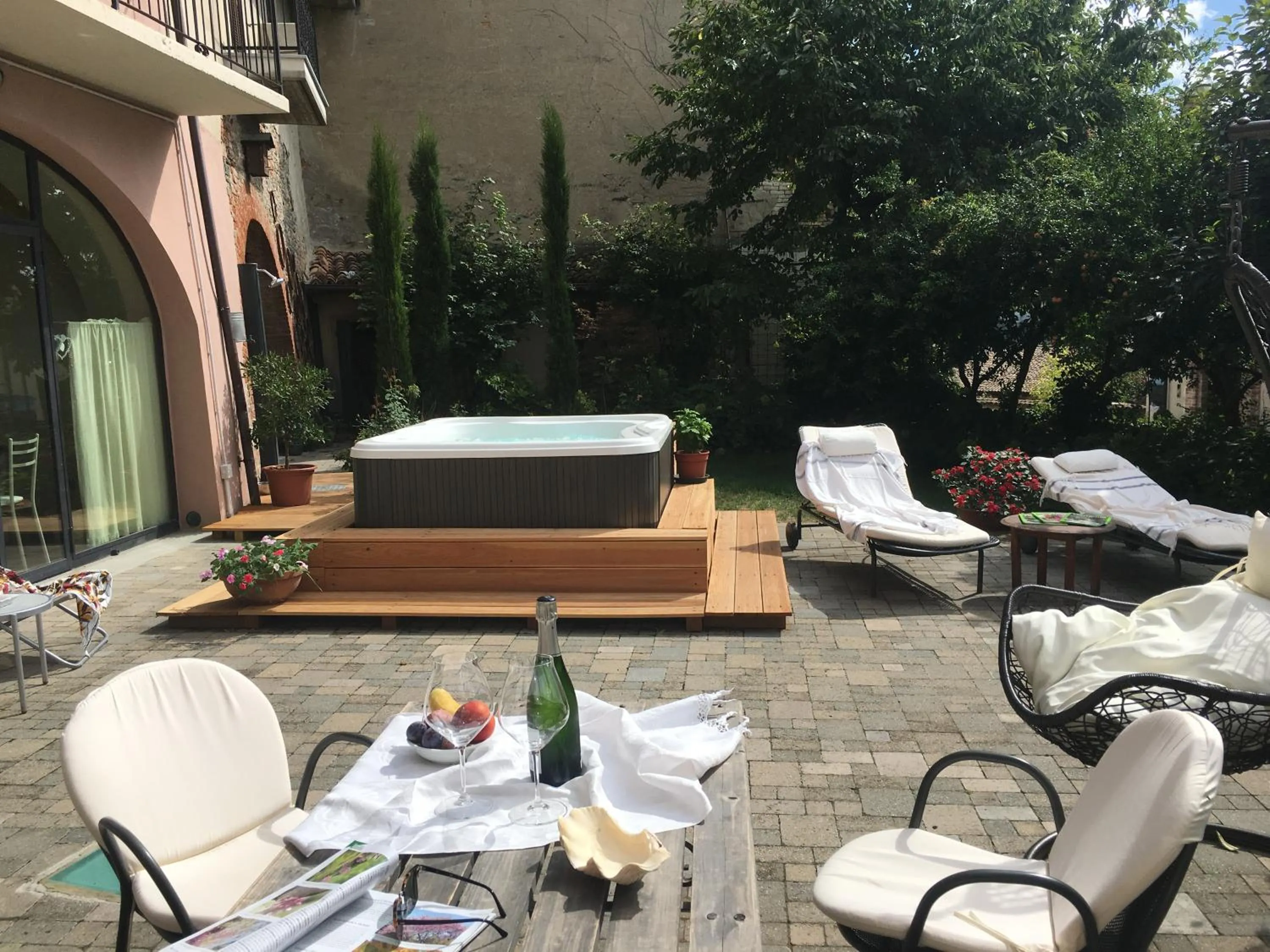 Garden in L'Aromatario