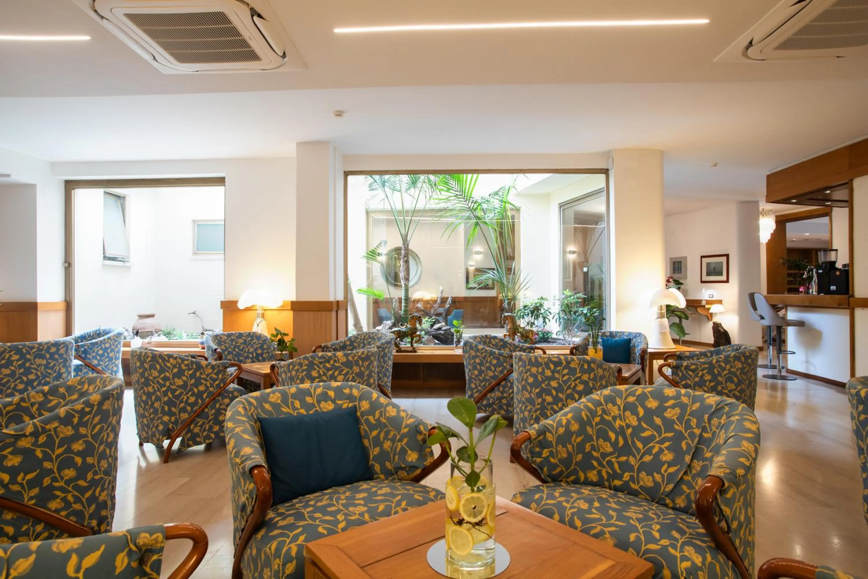 Communal lounge/ TV room in Cav Approdo