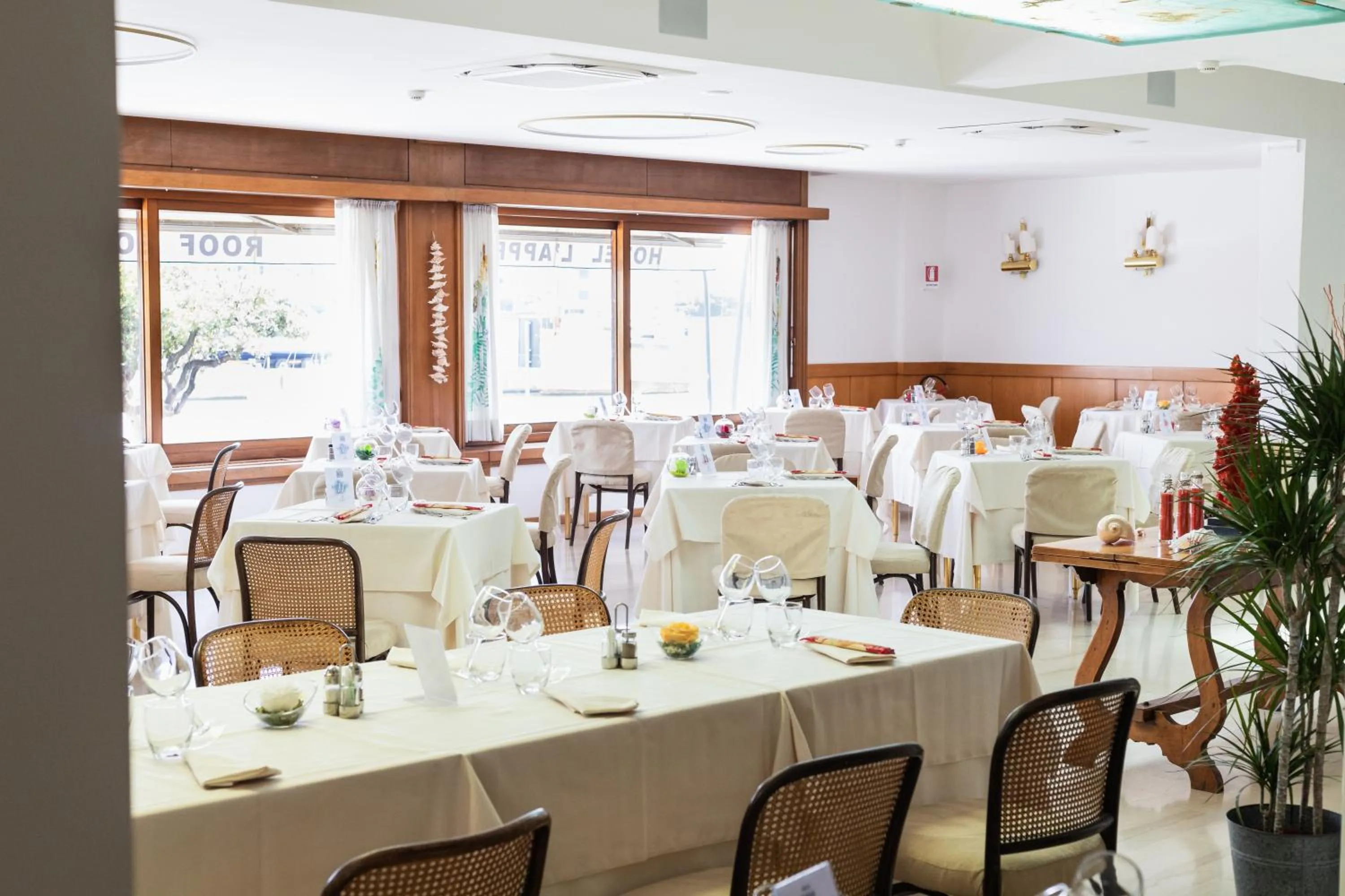 Restaurant/places to eat in Cav Approdo