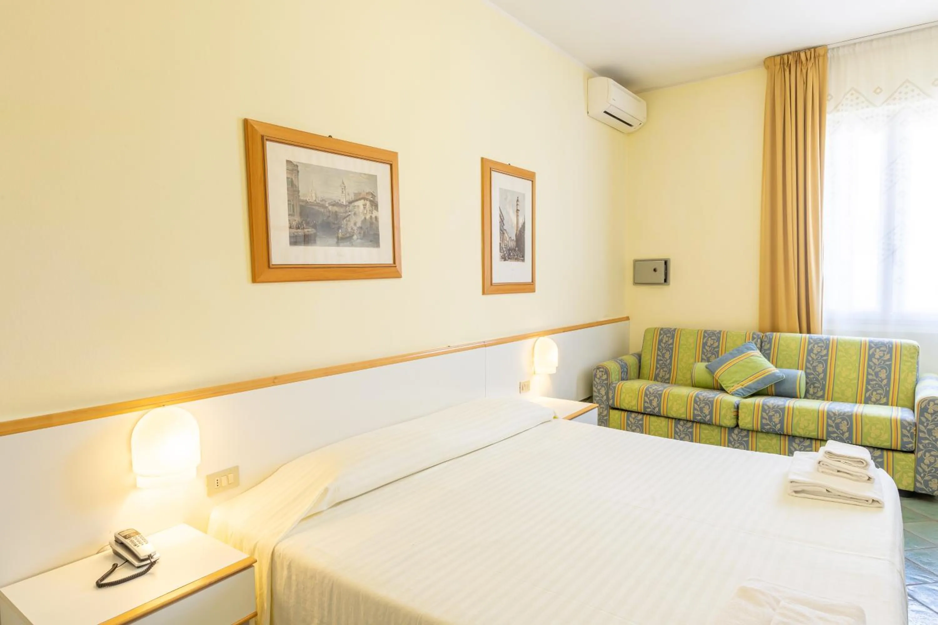 Bedroom, Bed in Cav Approdo