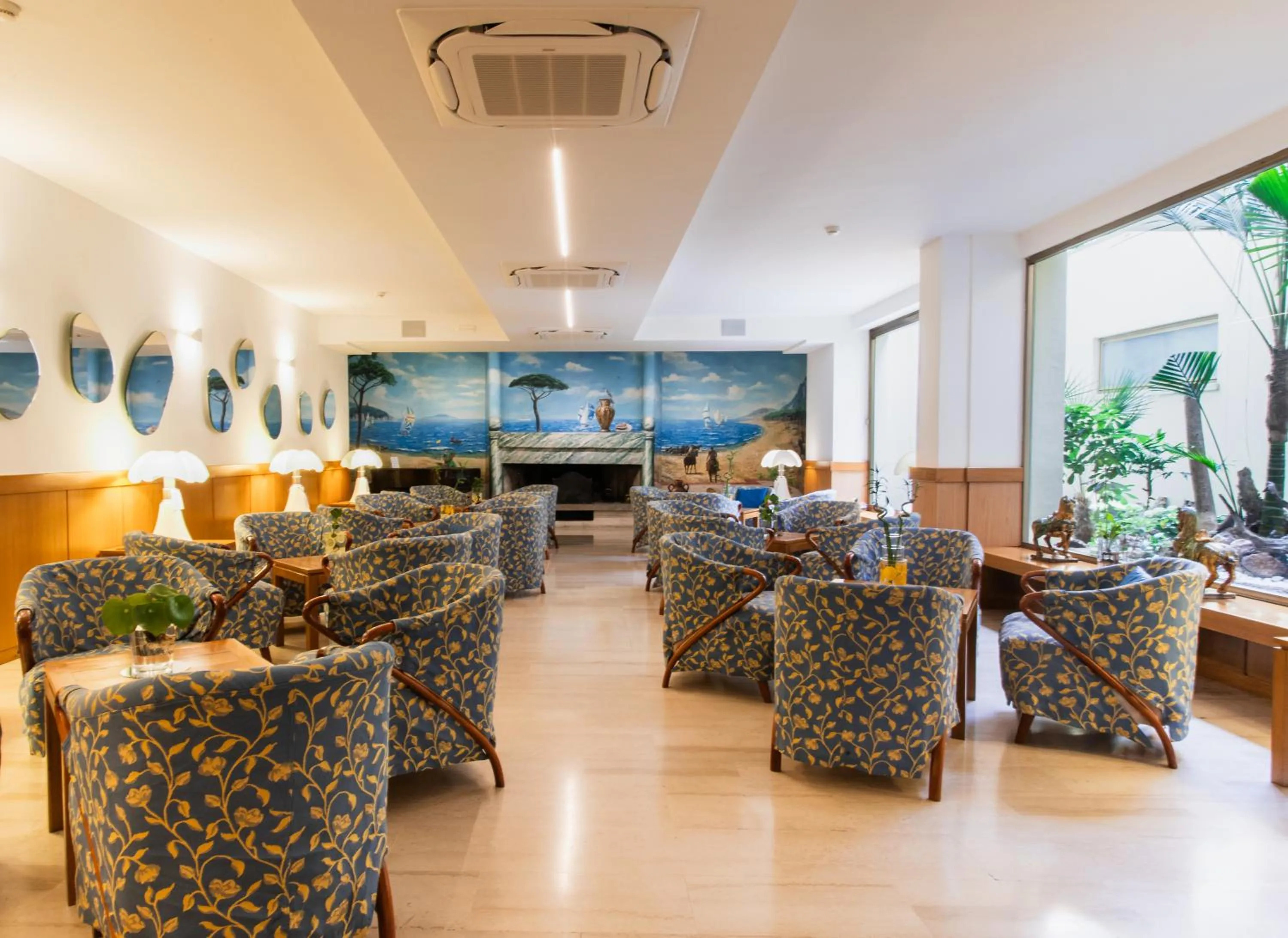 Communal lounge/ TV room in Cav Approdo