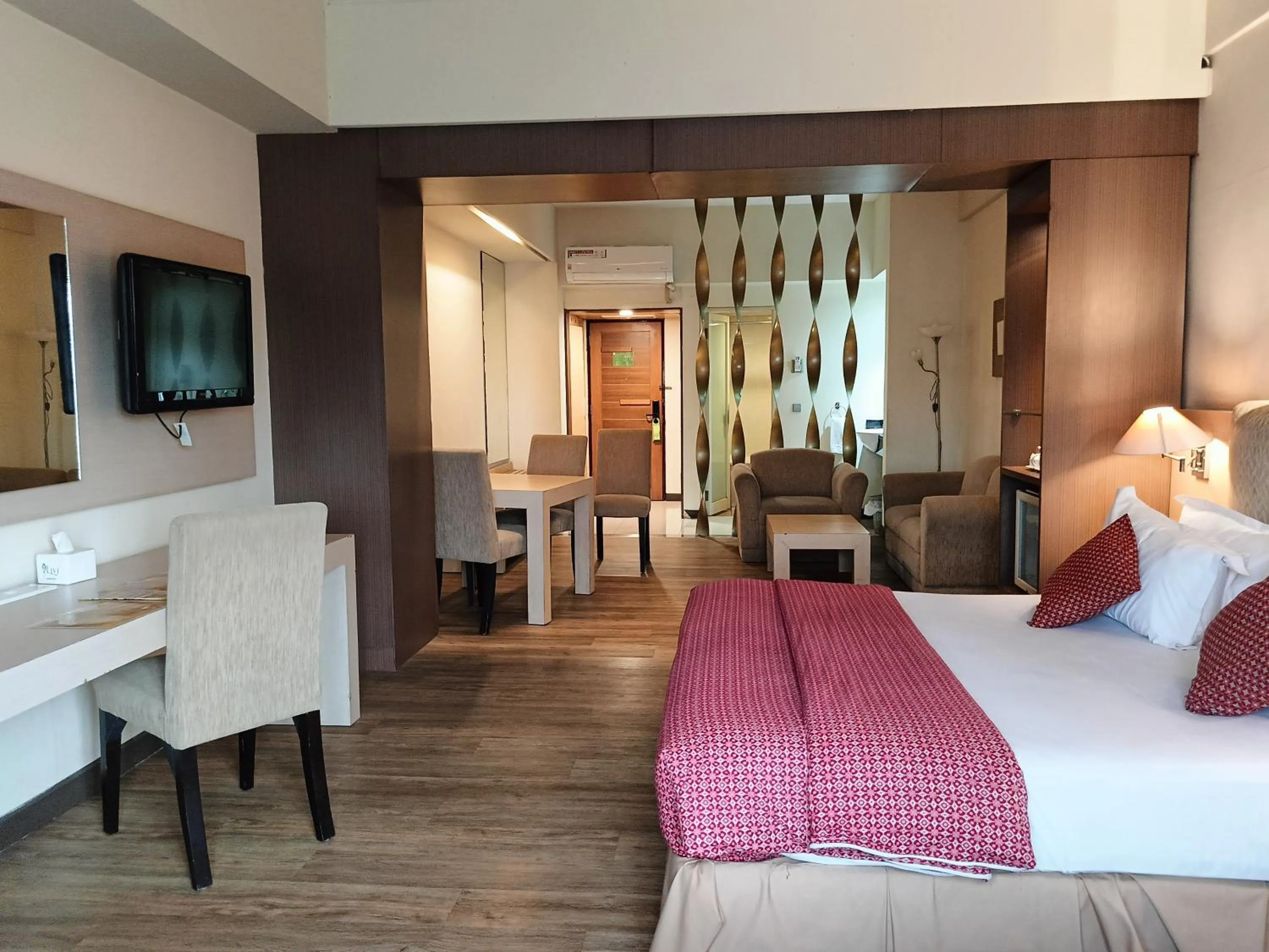 View (from property/room), Bed in Lux Tychi Hotel