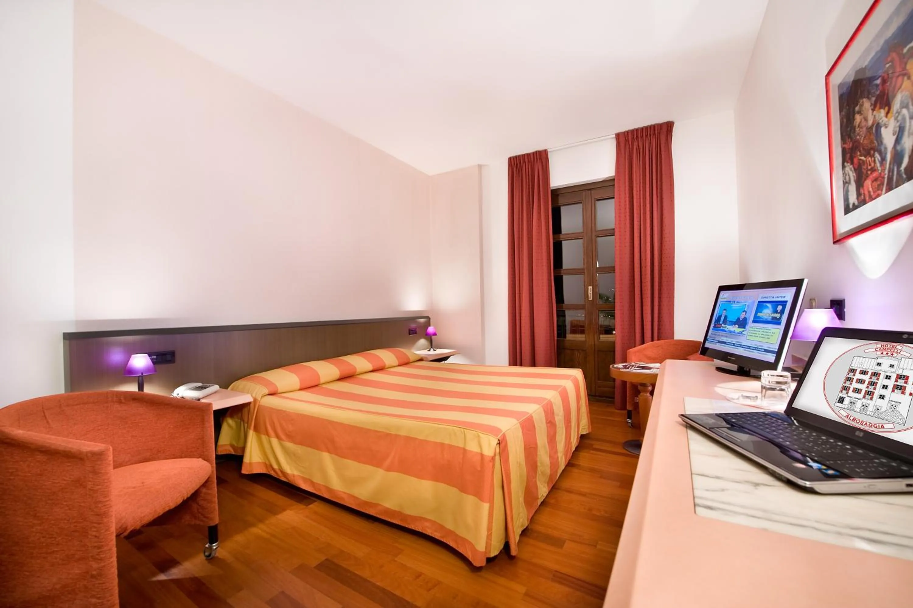 Bedroom, Bed in Hotel Campelli