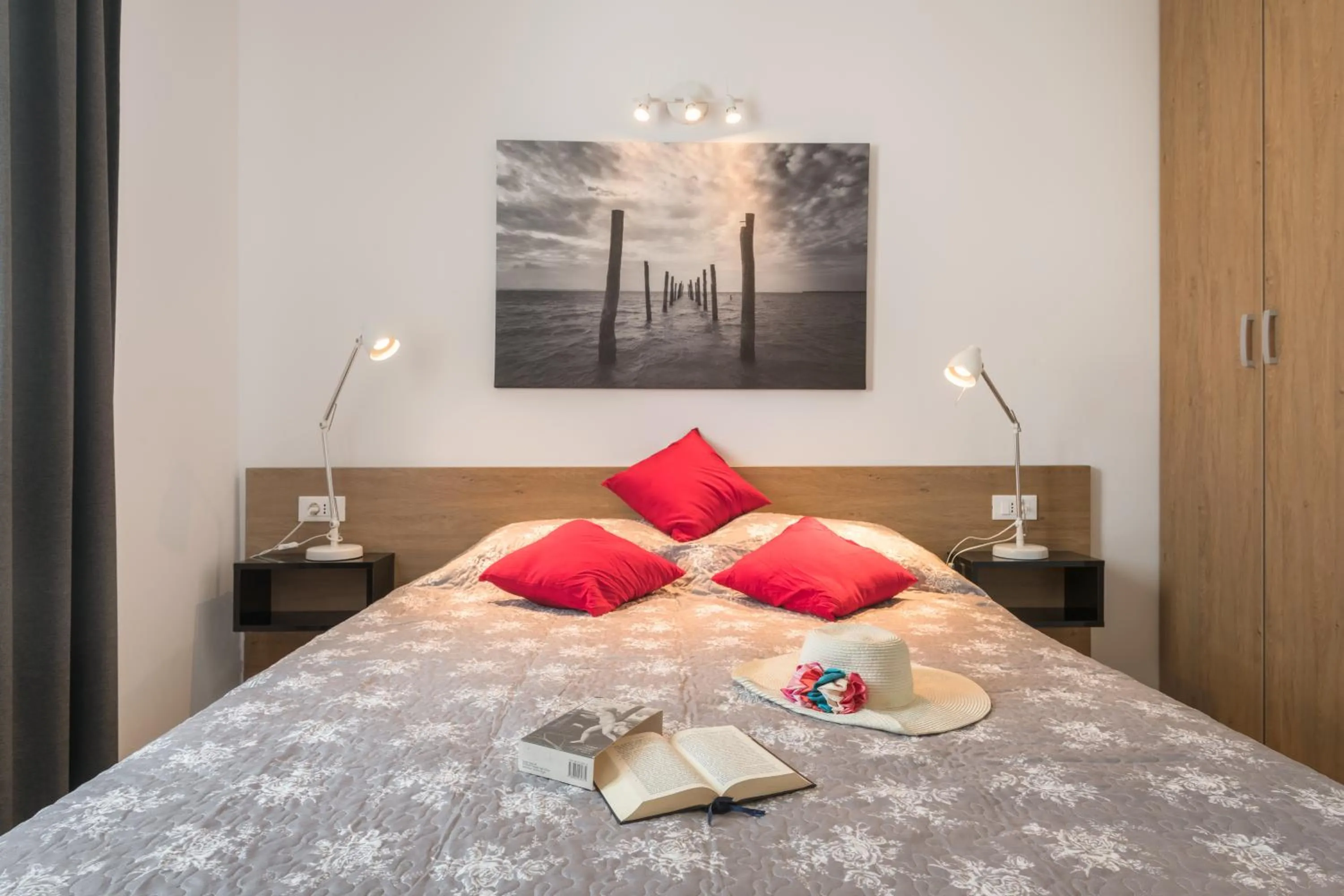 Two-Bedroom Apartment in Residence Delta