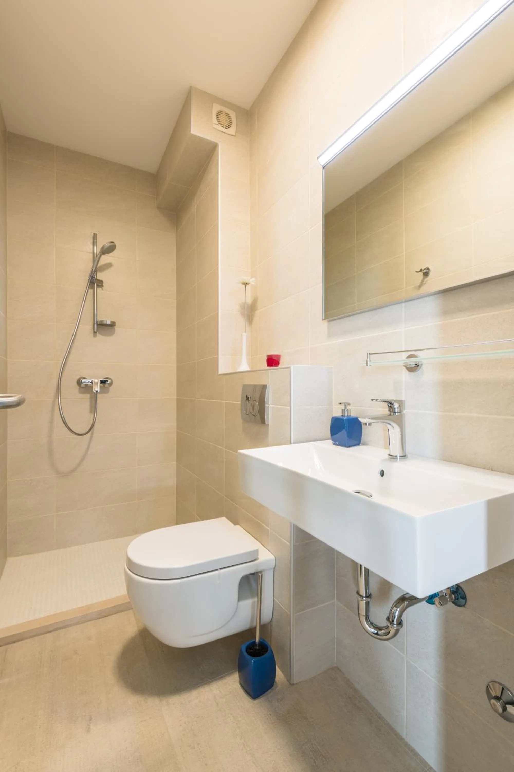 Studio Apartment with Sea View in Residence Delta