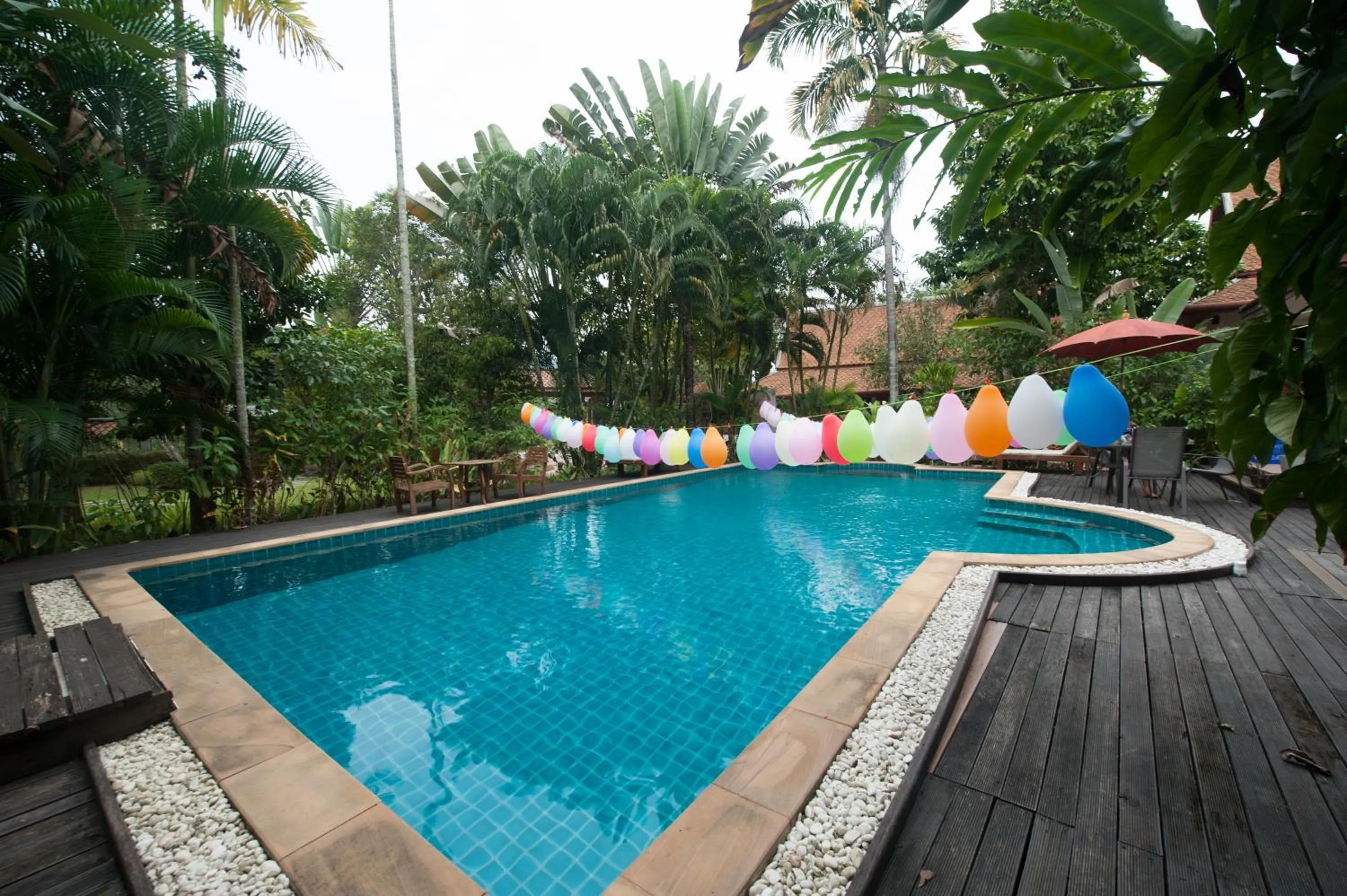 Swimming pool in Ruen Ariya Resort