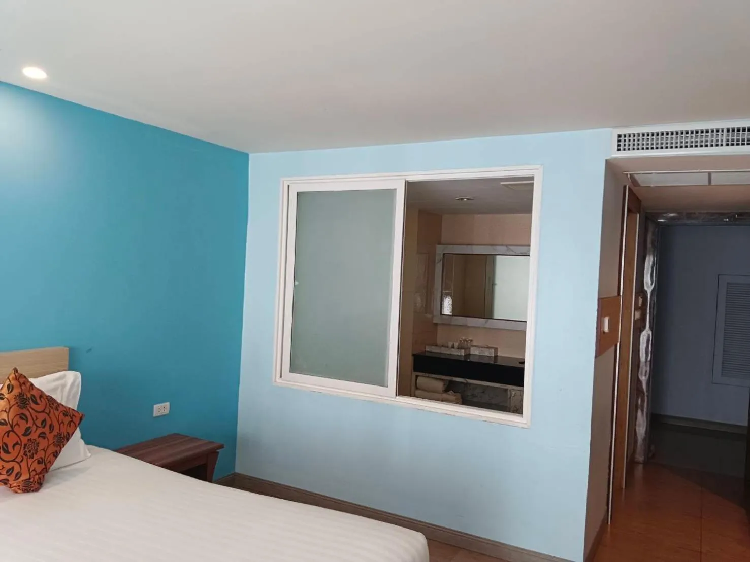 Bed in Saisawan Beach Luxury Hotel