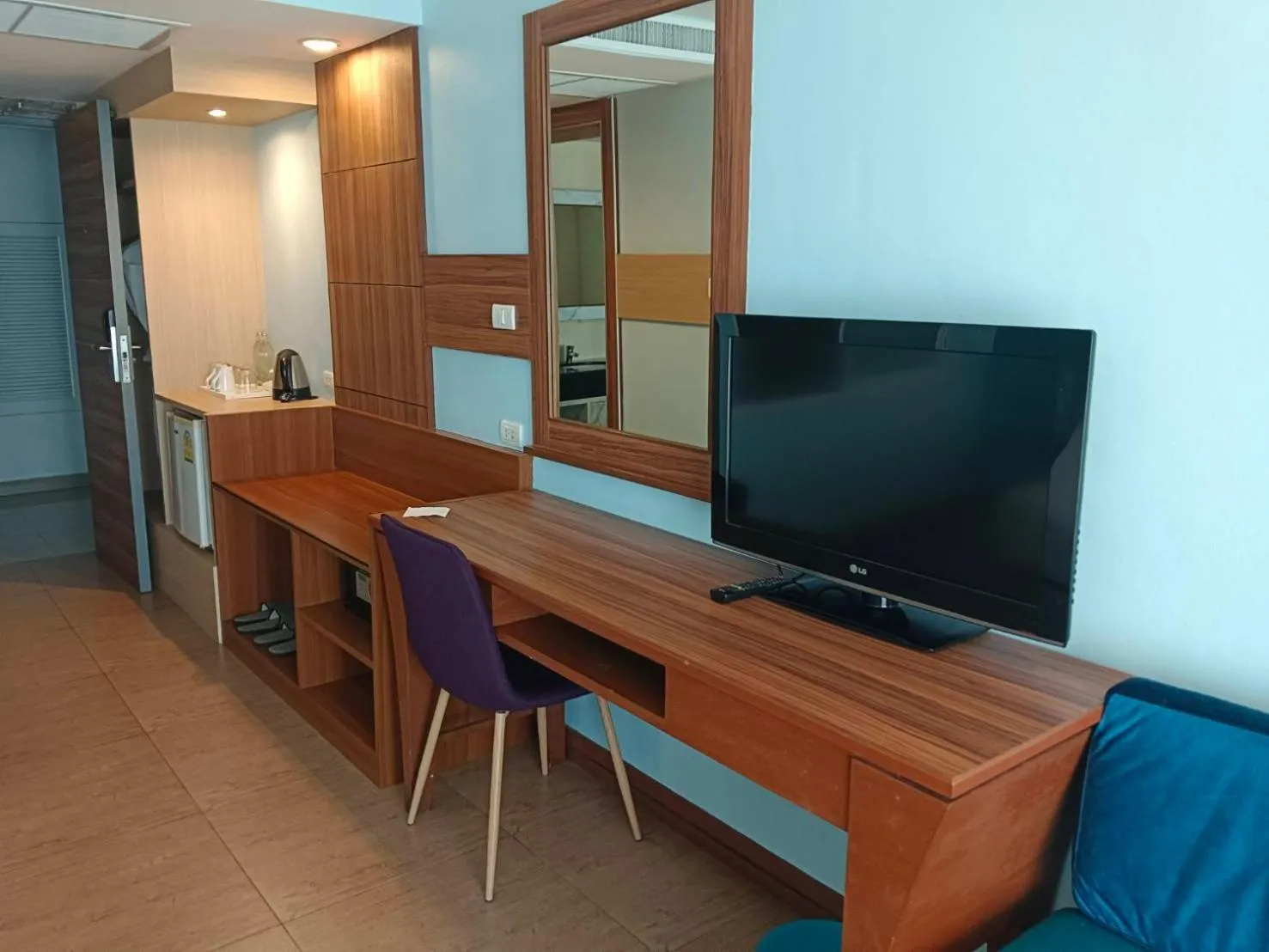 TV and multimedia in Saisawan Beach Luxury Hotel