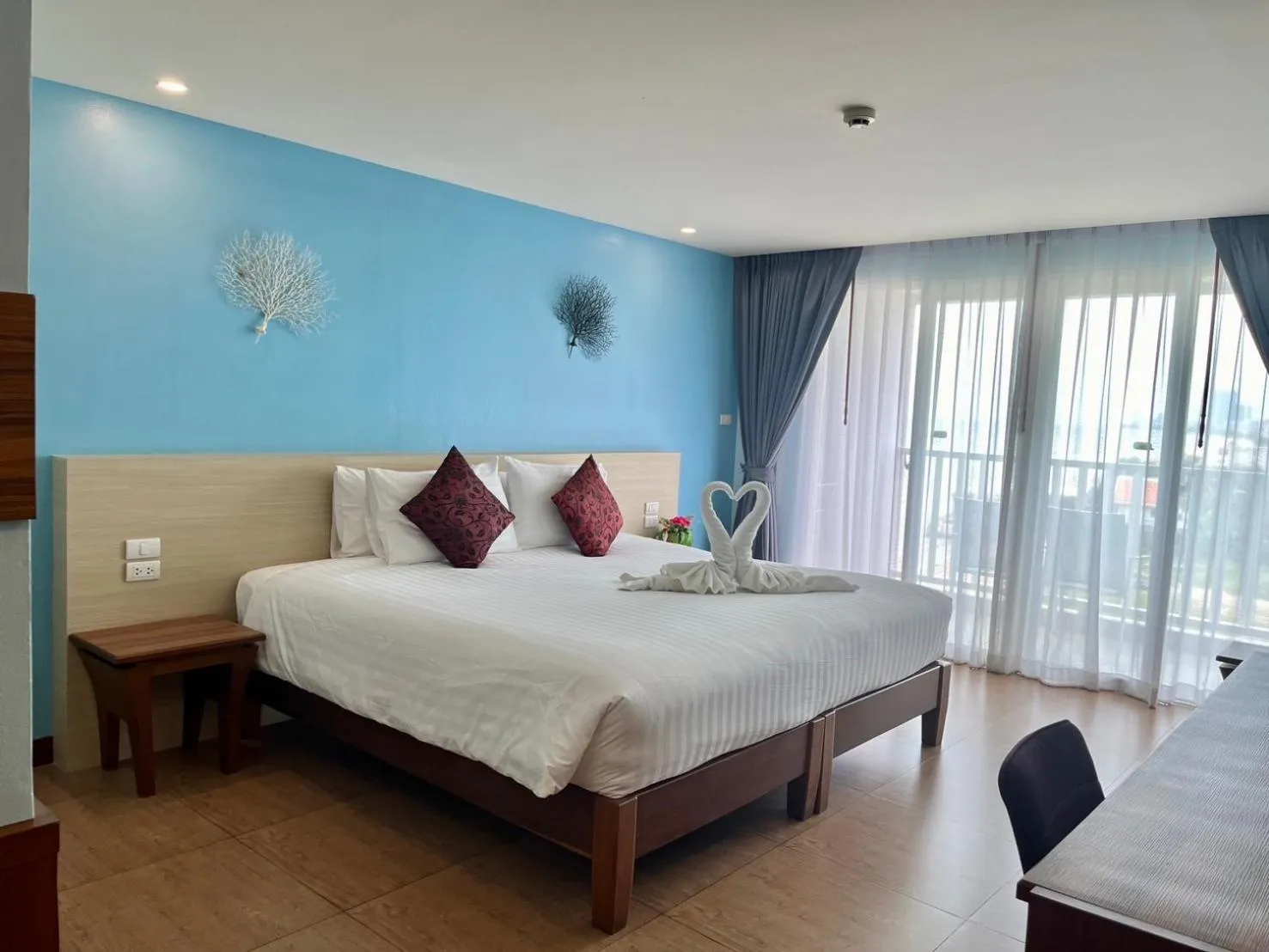 Bed in Saisawan Beach Luxury Hotel
