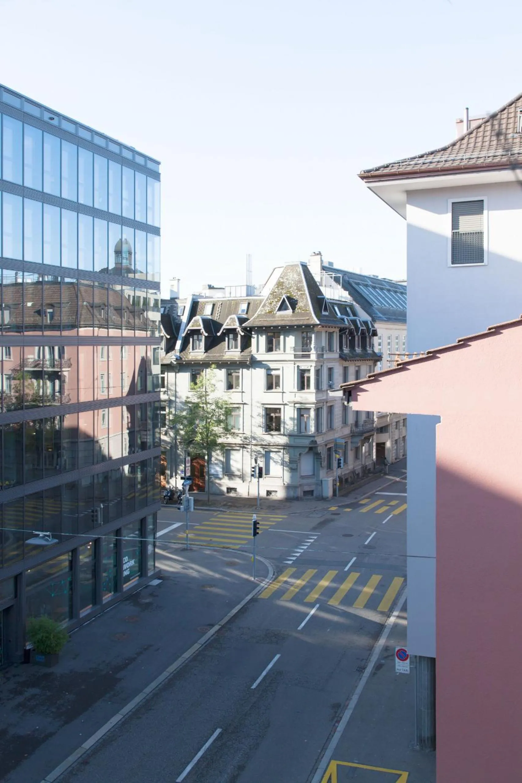 Day in HITrental Seefeld - Kreuzstrasse Apartments