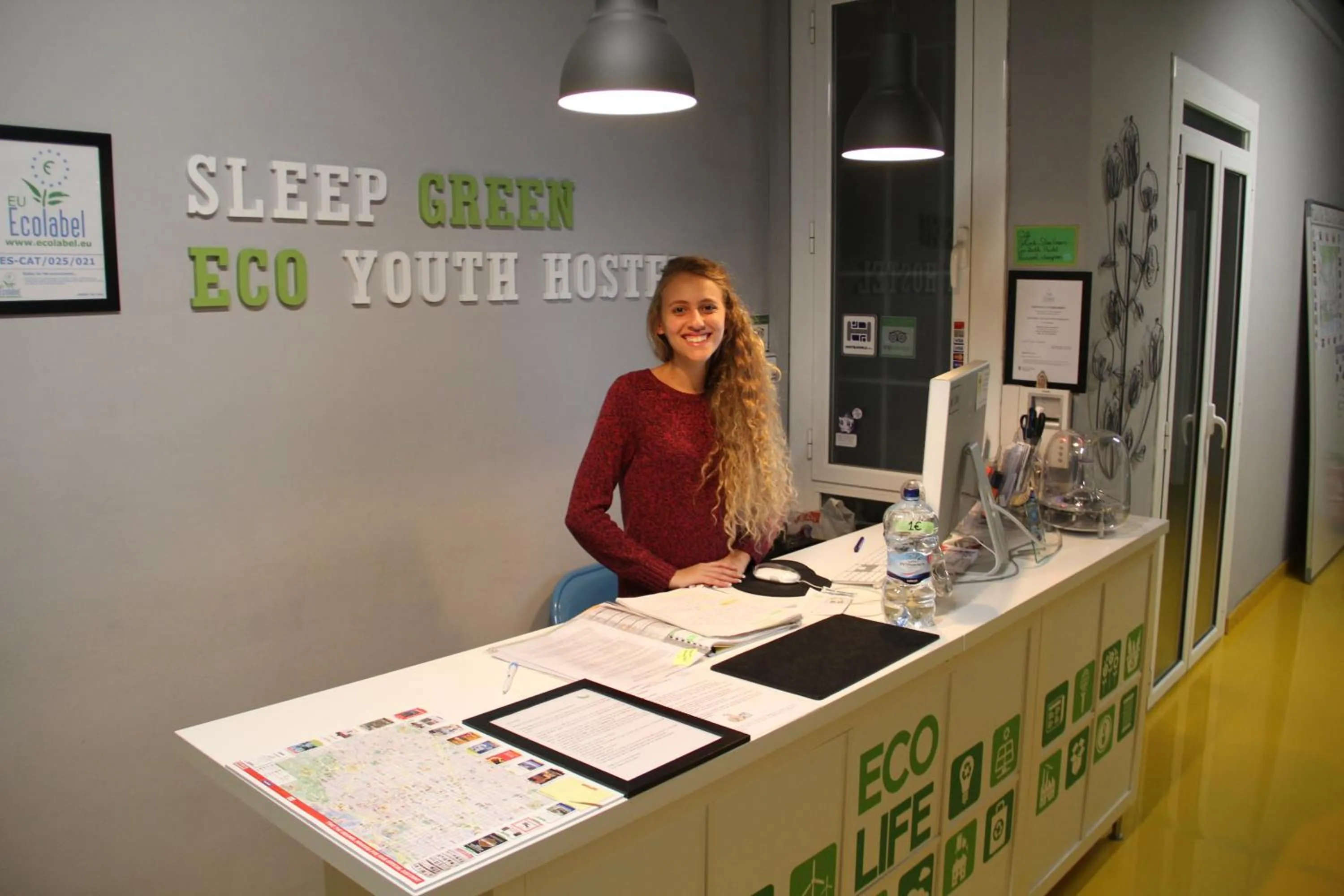 Lobby or reception in Sleep Green - Certified Eco Youth Hostel