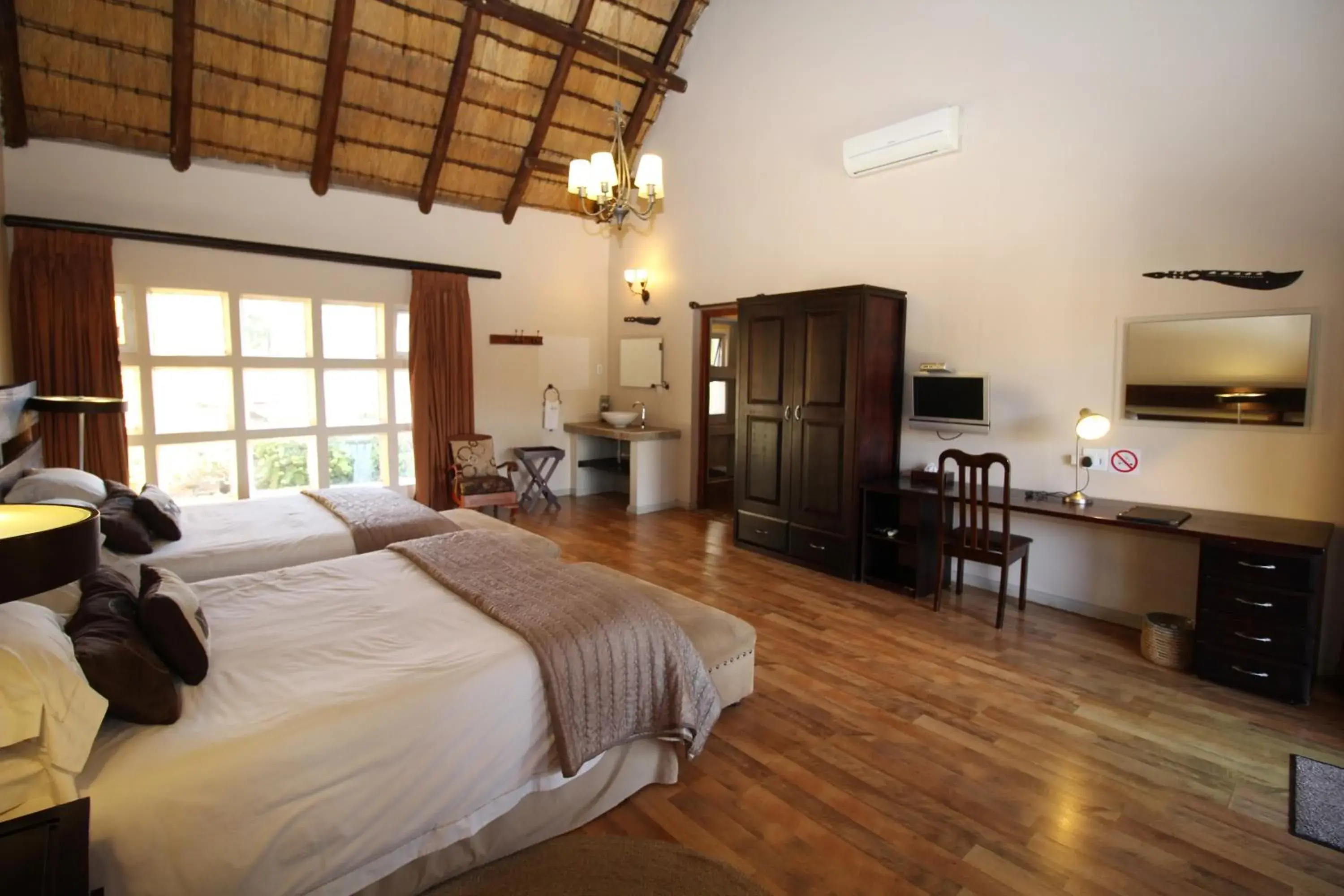 Standard Family Room in Oak Park and Conference Centre Standard Family Room in Oak Park and Conference Centre