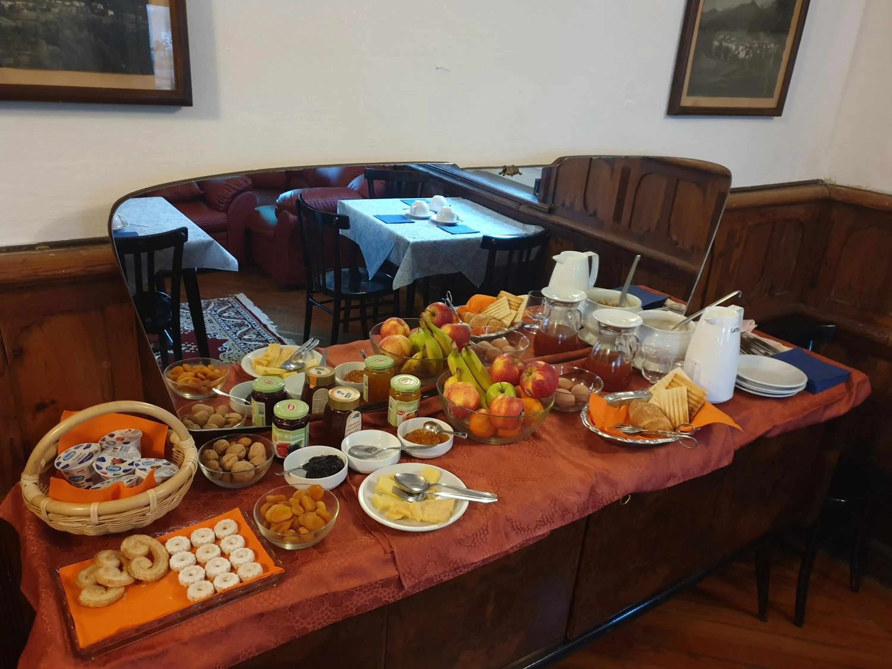 Breakfast in Albergo Trieste