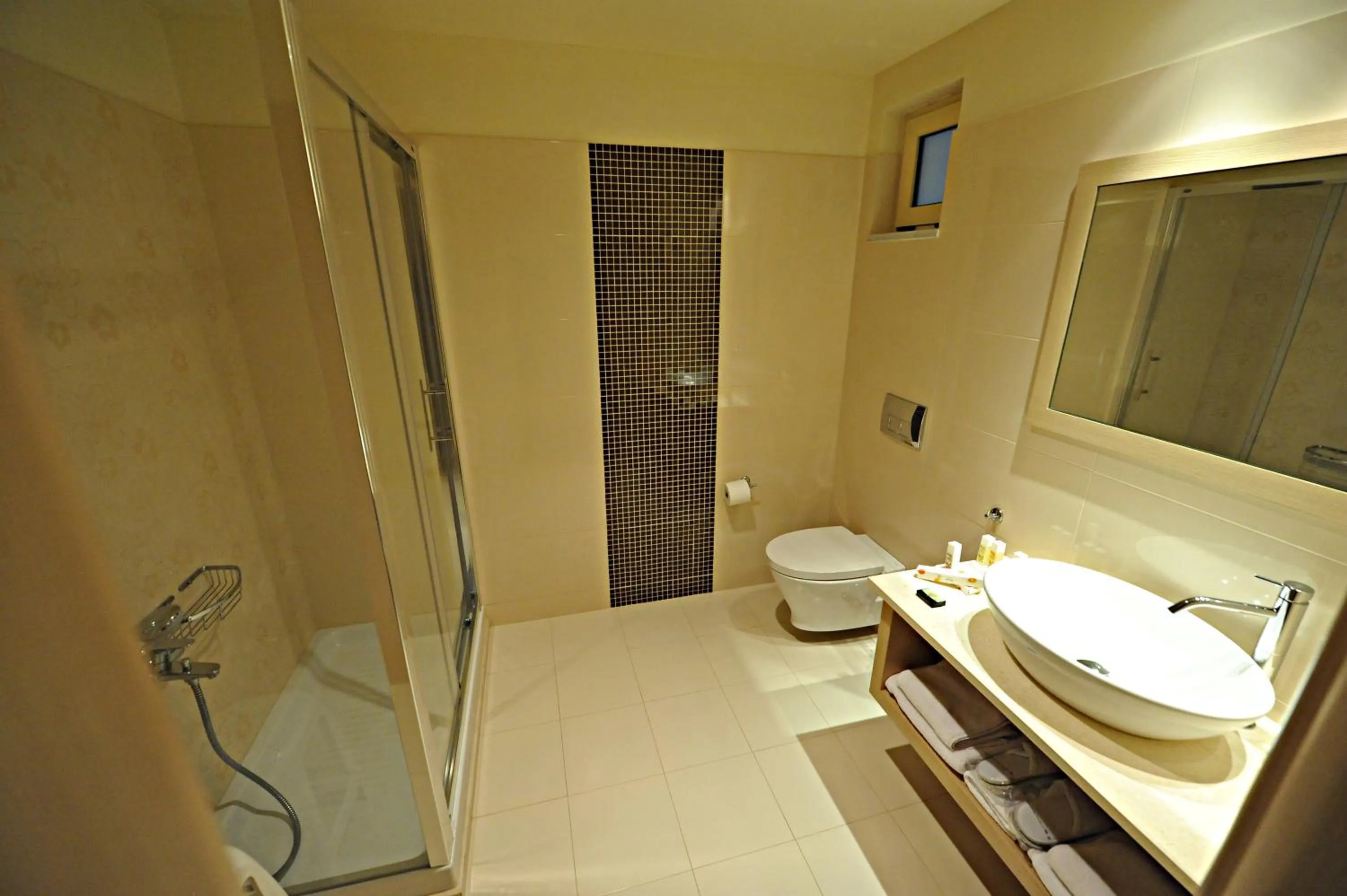 Bathroom in Belvedere Hotel