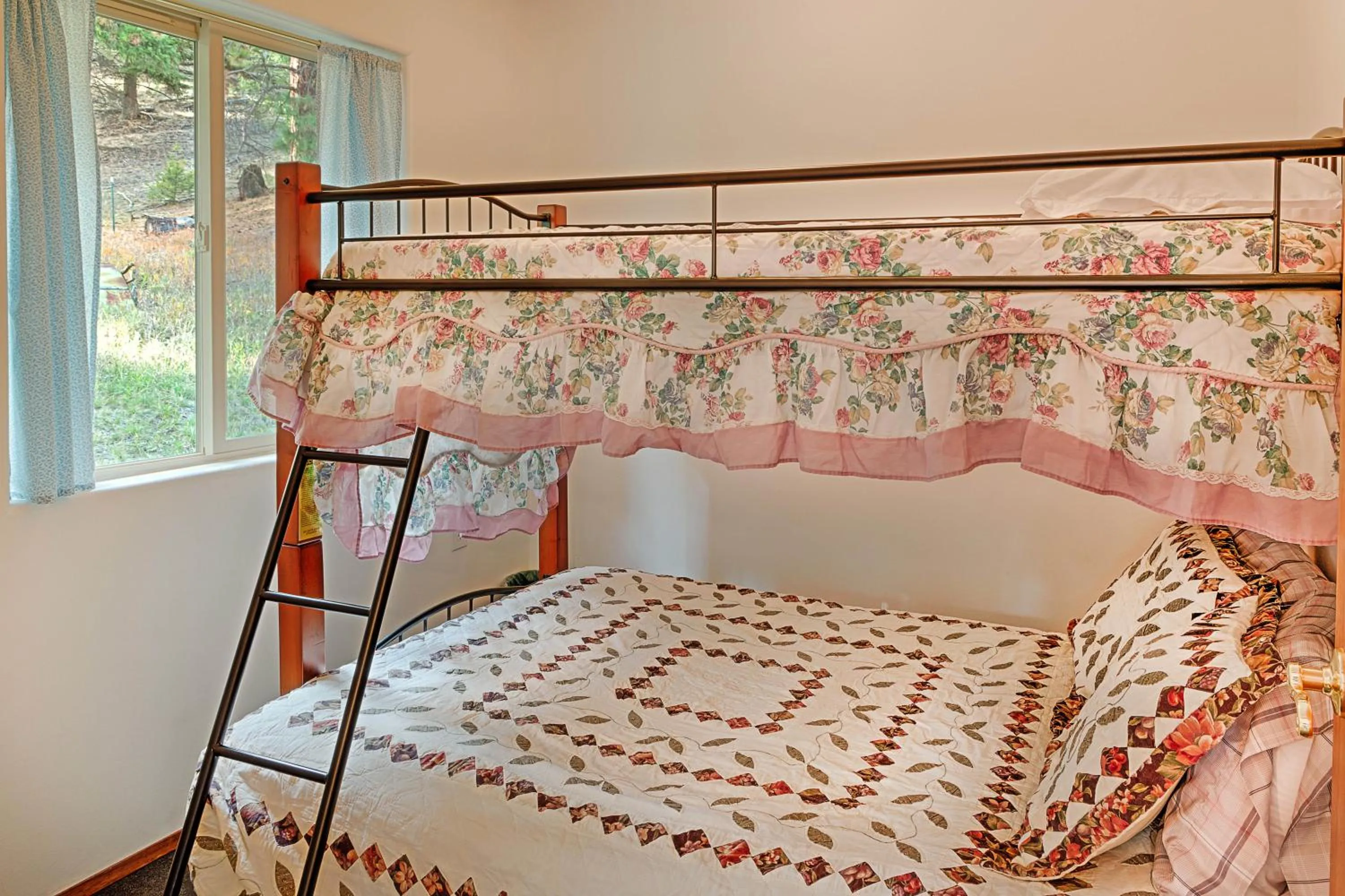 Bed in Frontier Cabin