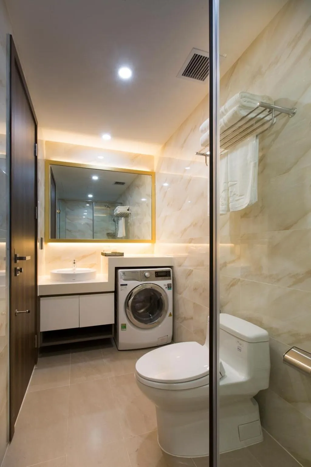 Toilet in NTA Hotel - Serviced Apartments