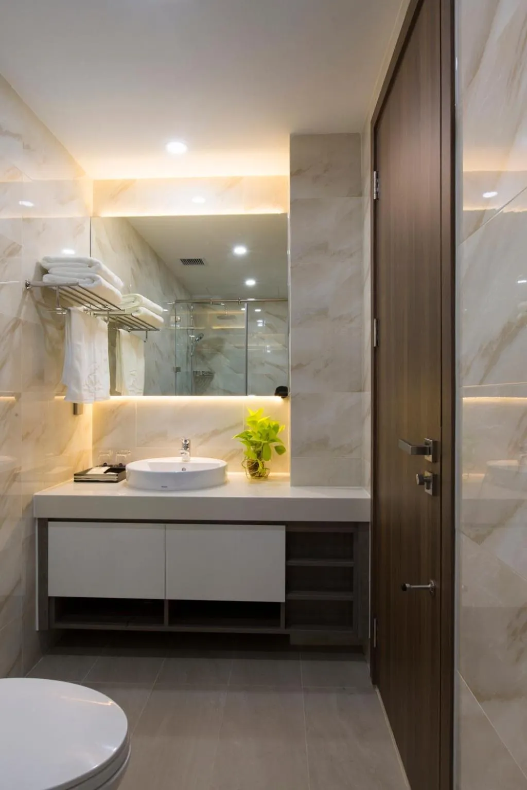 Bathroom in NTA Hotel - Serviced Apartments