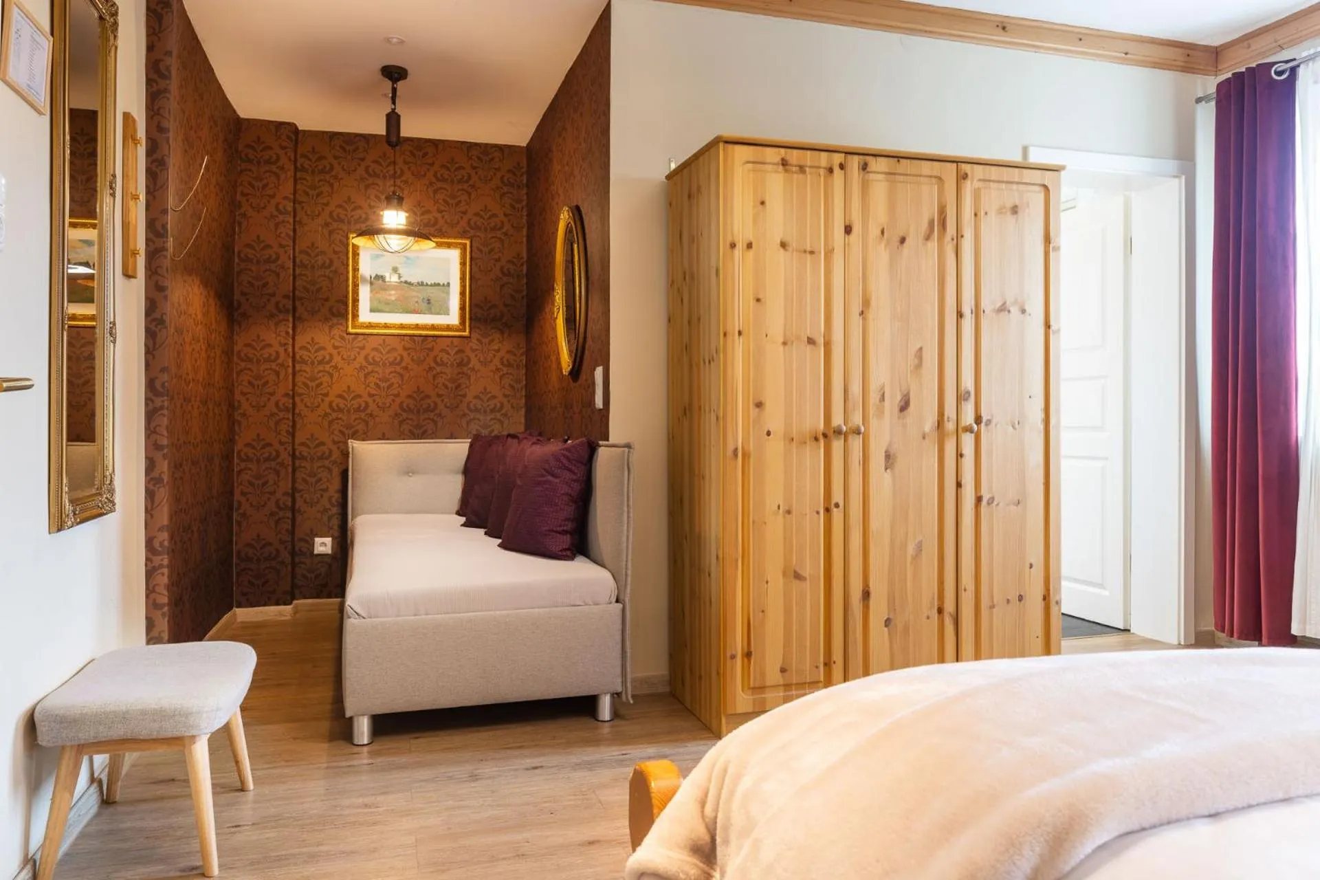 Photo of the whole room, Bed in Hotel Schlossblick Chiemsee