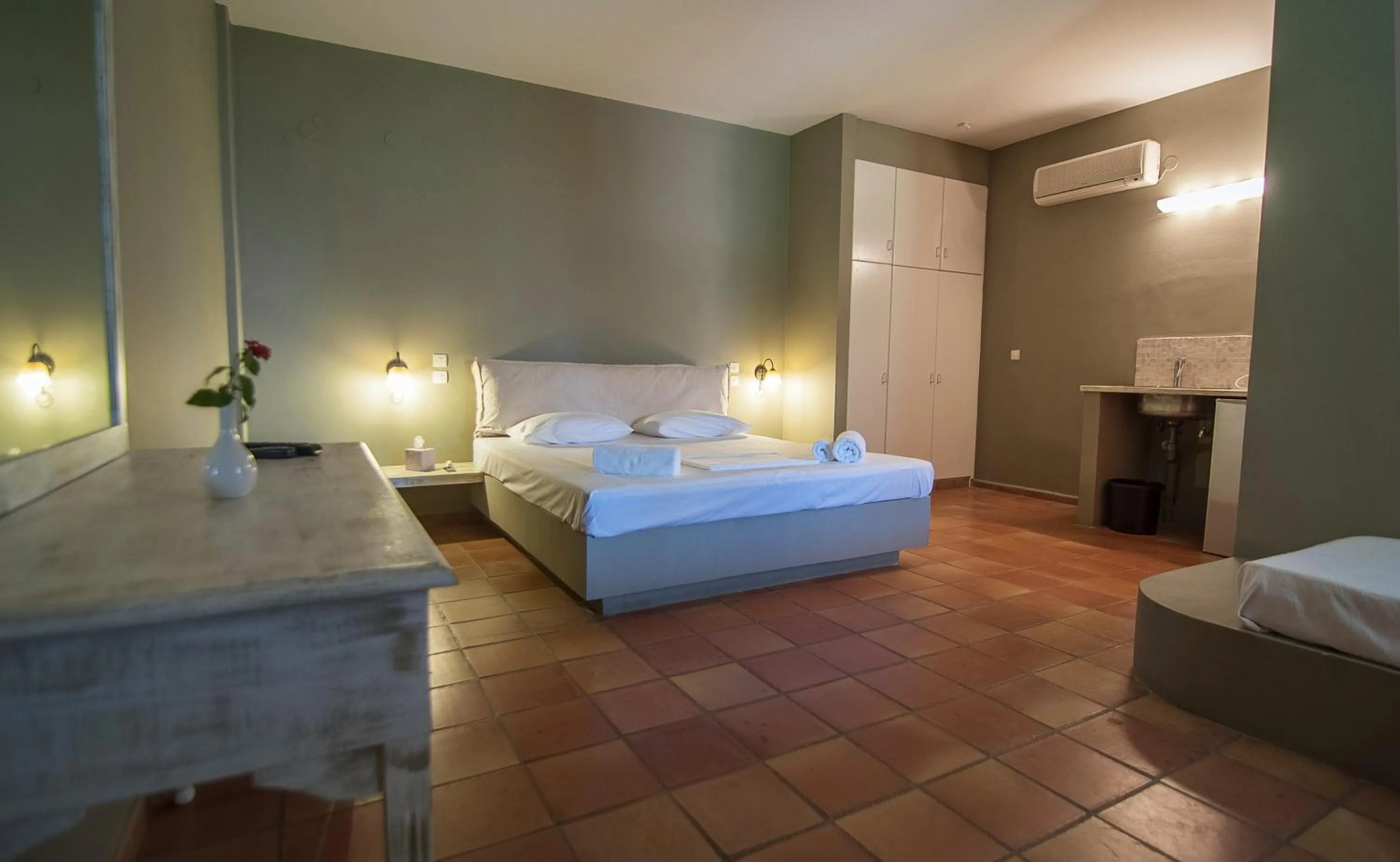 Photo of the whole room in Mounda Beach Hotel