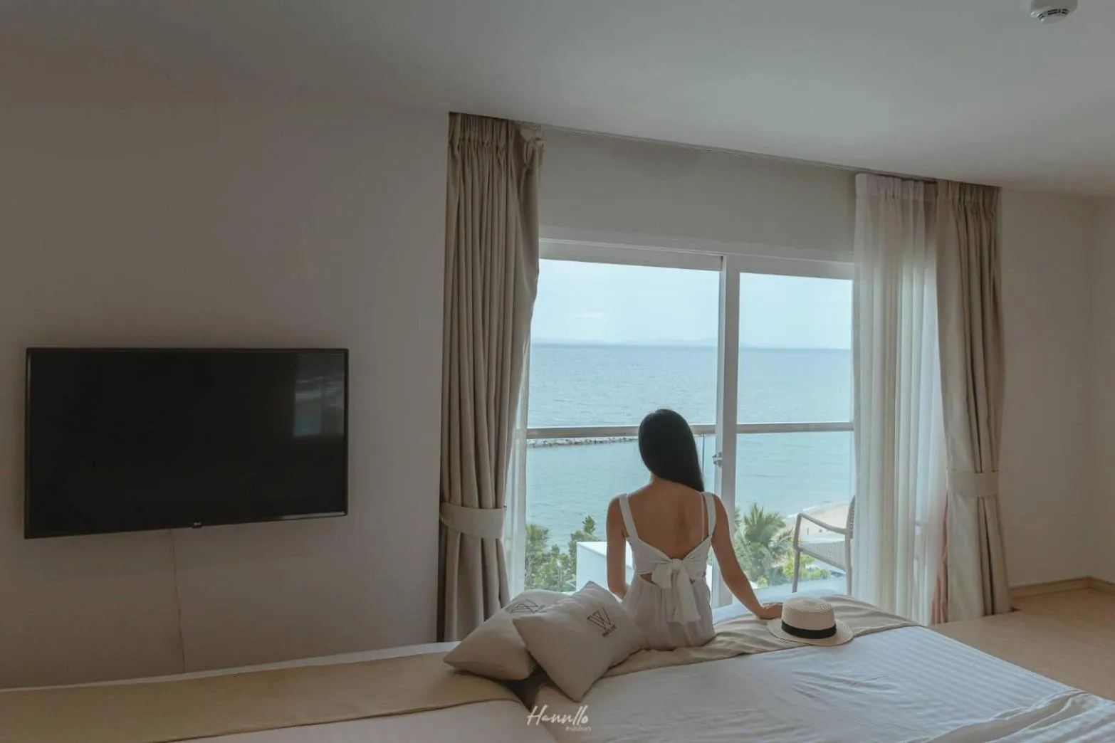 Bed in Worita Cove Hotel