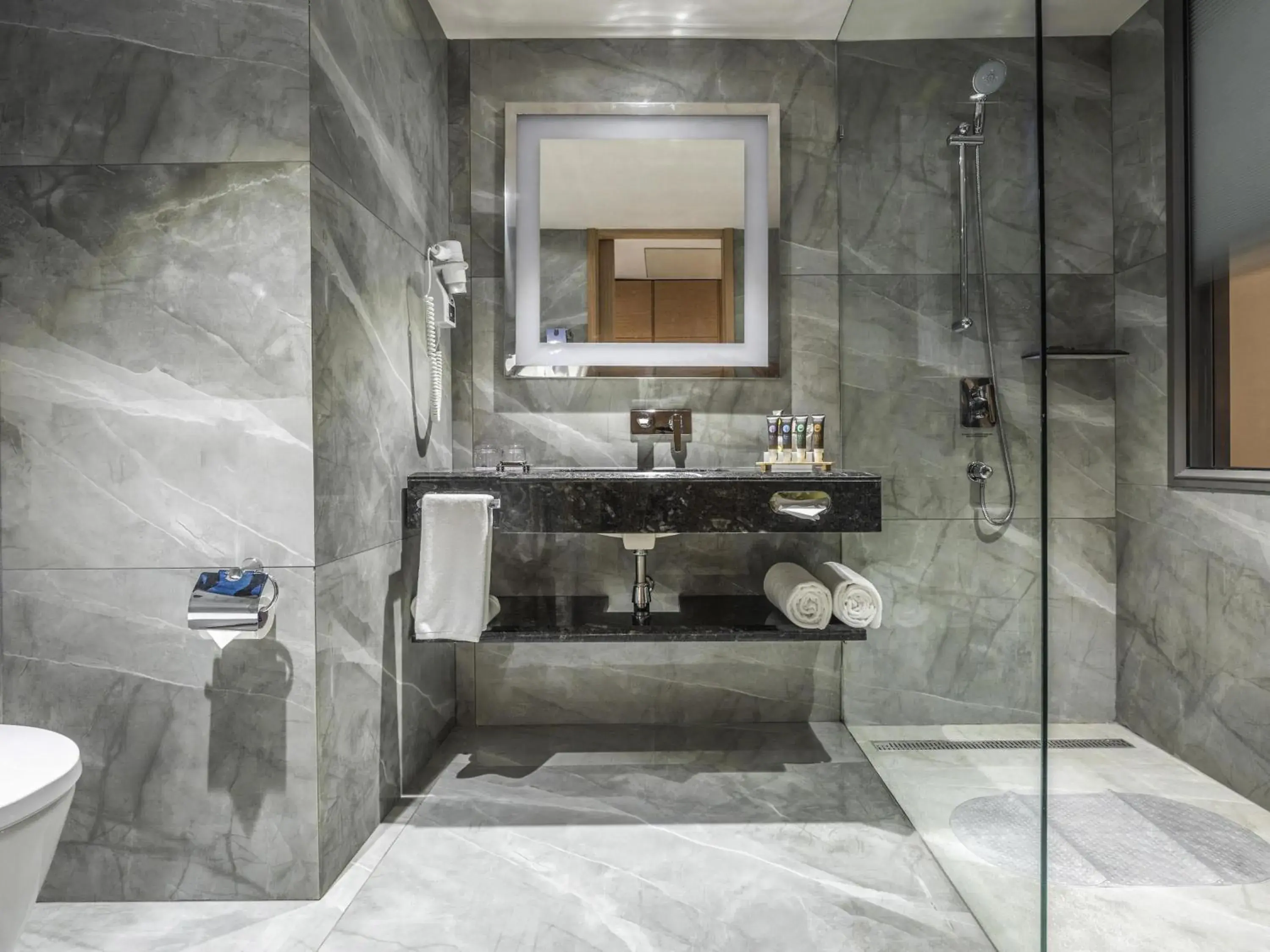 Superior Room - single occupancy - Queen Bed in Novotel Vijayawada Varun Superior Room - single occupancy - Queen Bed in Novotel Vijayawada Varun