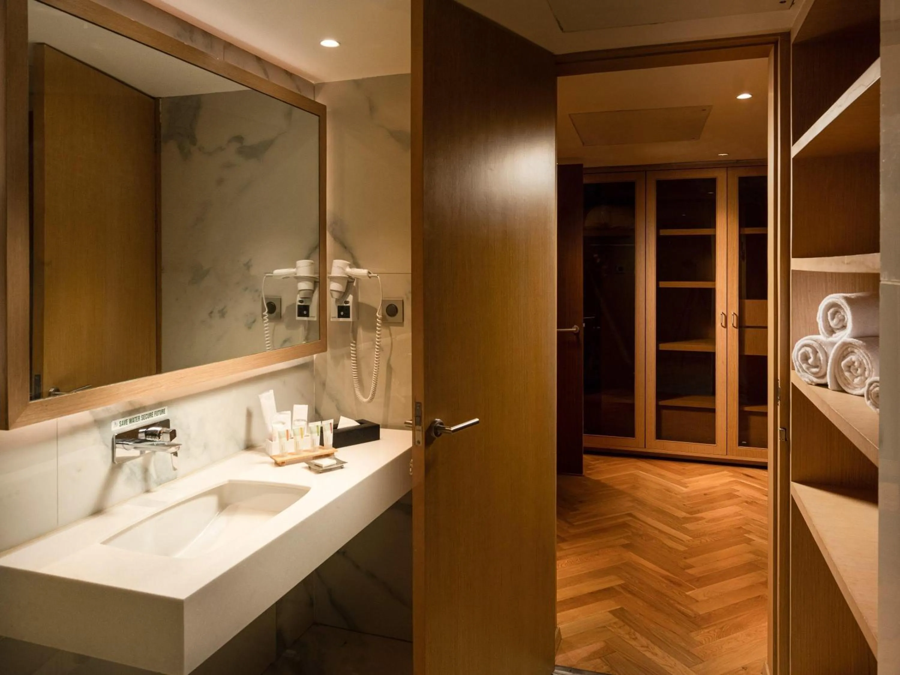 Bedroom in Novotel Vijayawada Varun