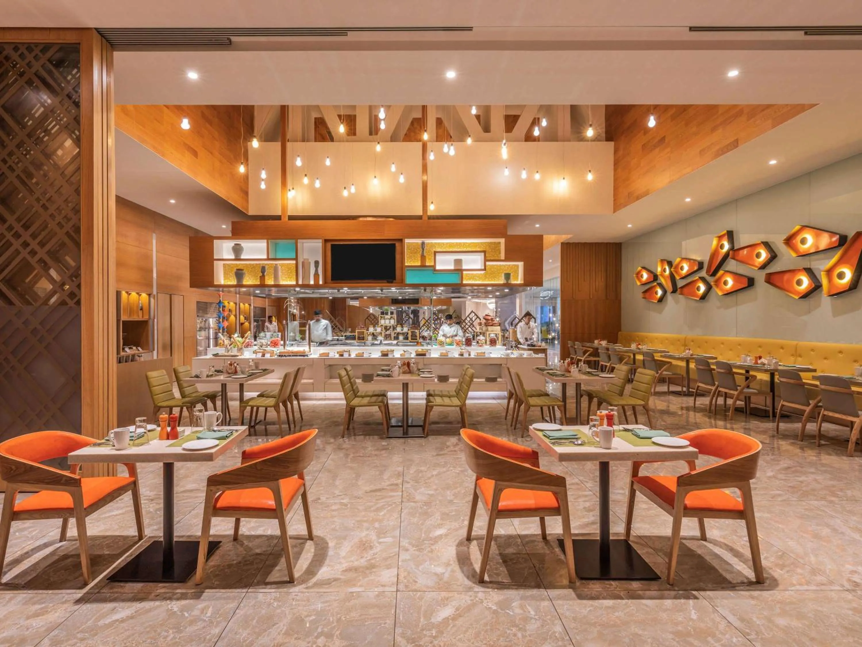 Restaurant/places to eat in Novotel Vijayawada Varun