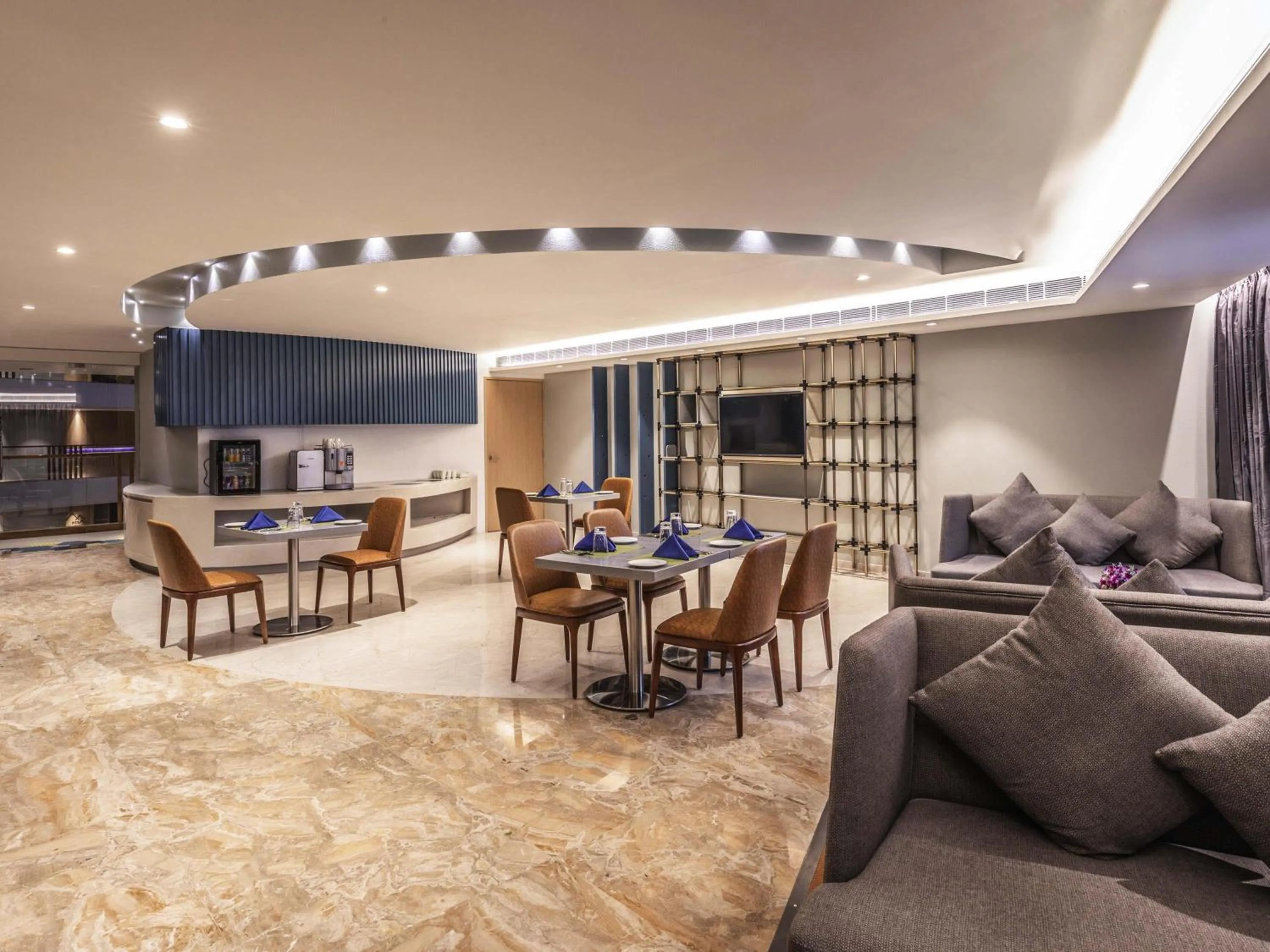 Business facilities in Novotel Vijayawada Varun