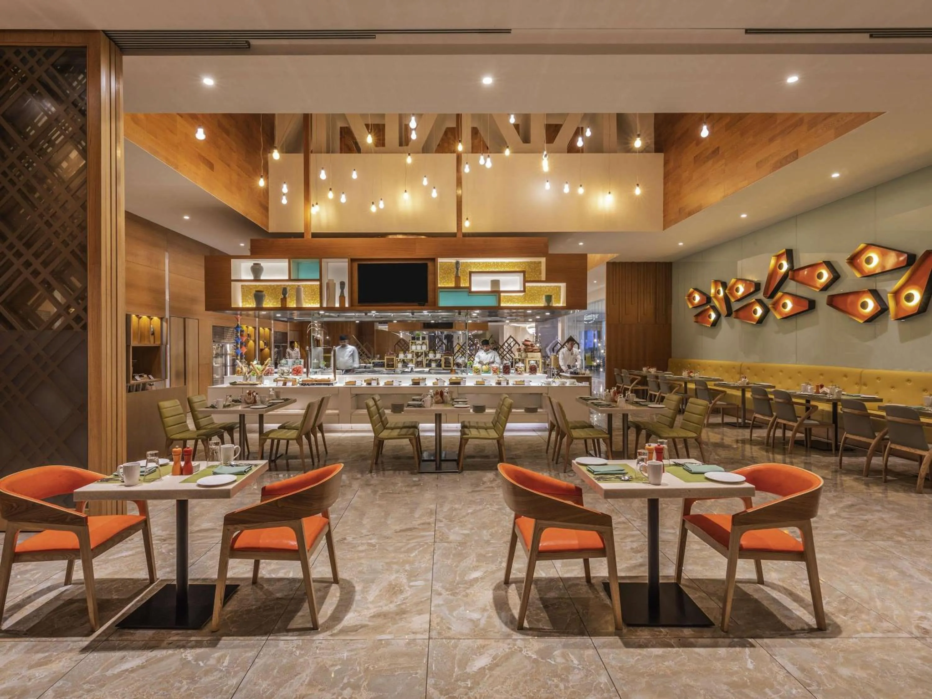 Restaurant/places to eat in Novotel Vijayawada Varun