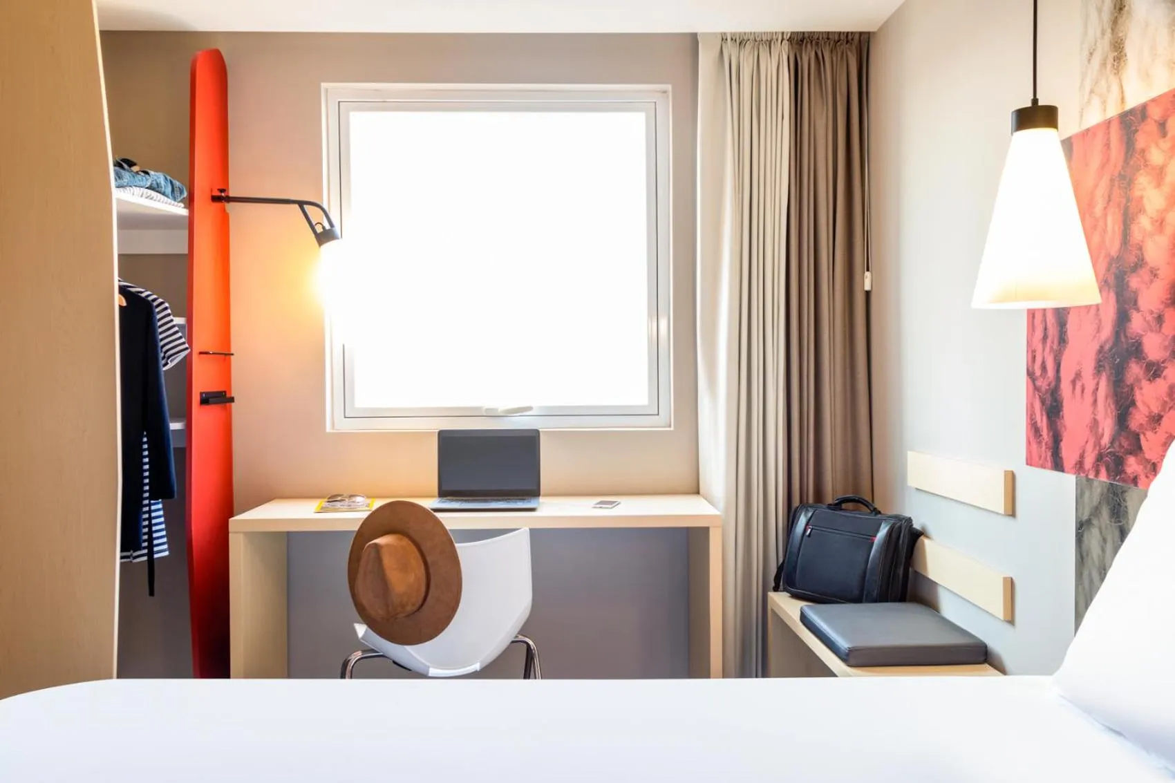 Seating area, Bed in Ibis Mexico Tlalnepantla