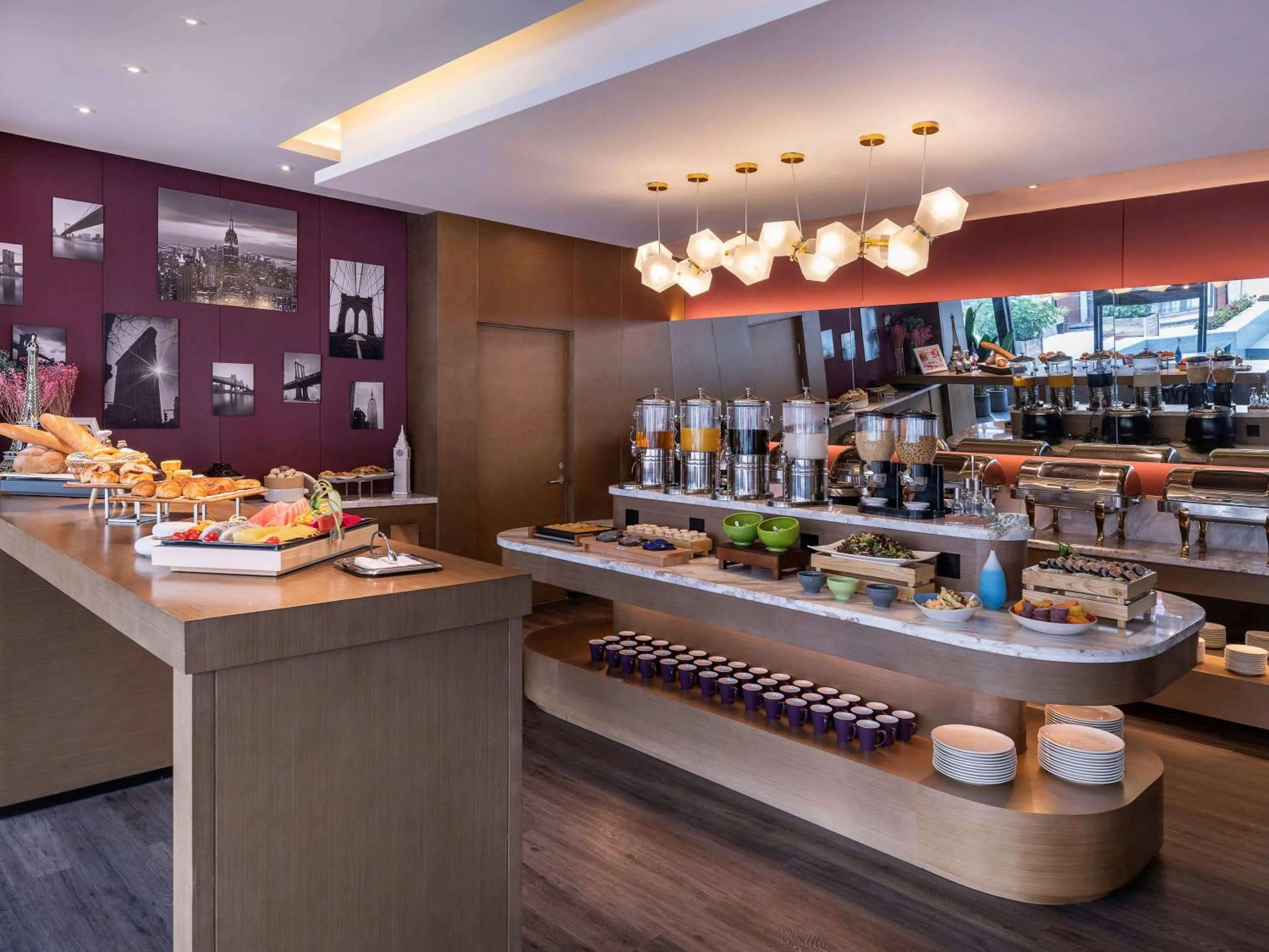 Restaurant/places to eat in Mercure Suzhou Downtown